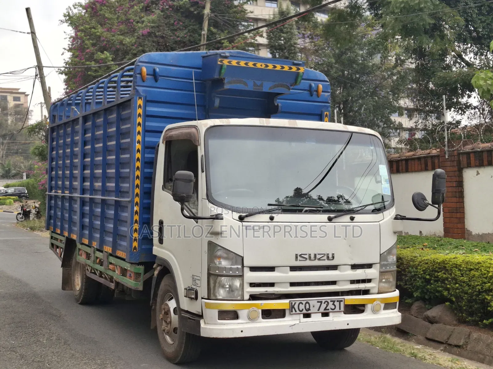 Isuzu Elf 2014 White