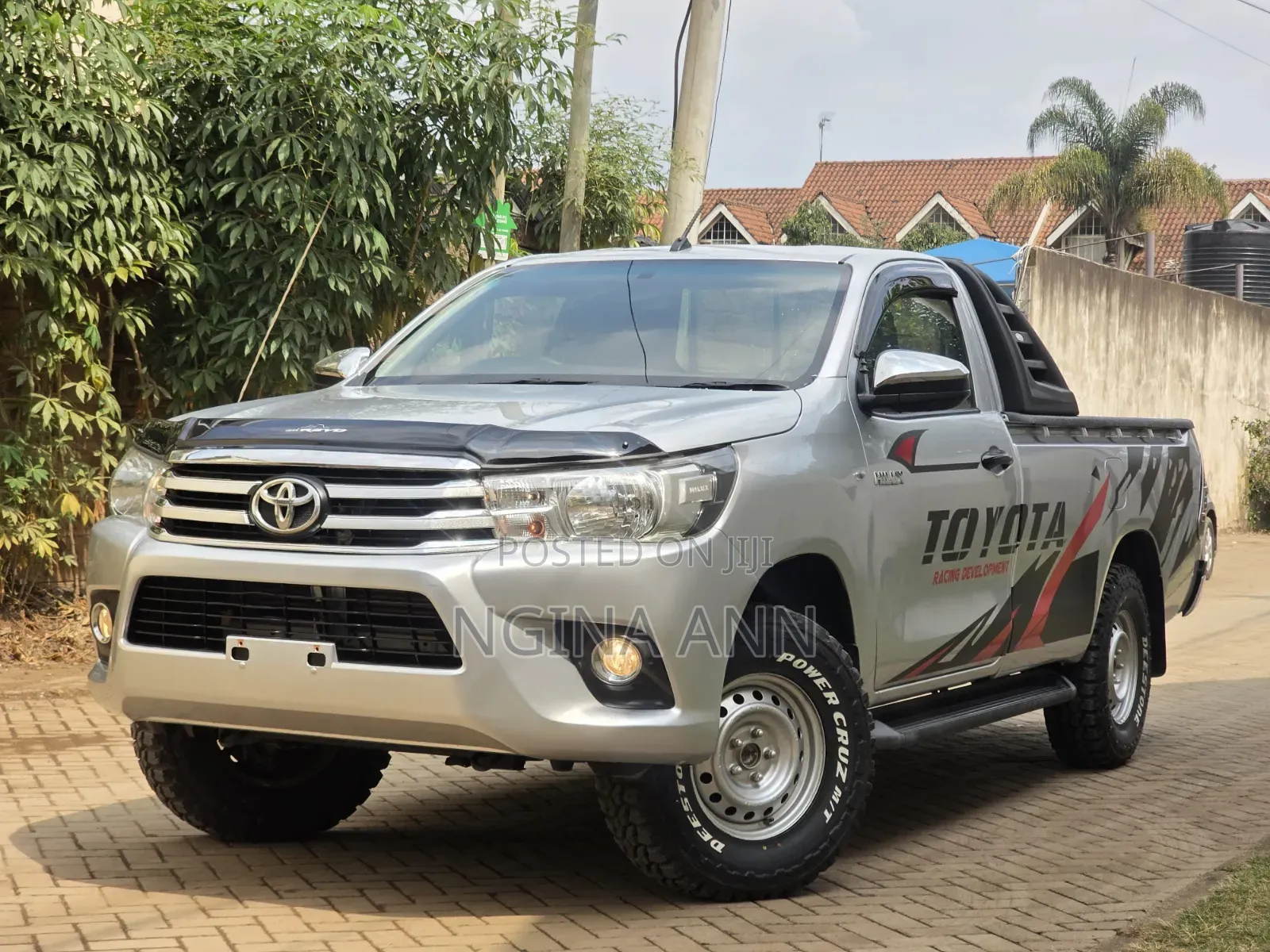Toyota Hilux 2019 Silver