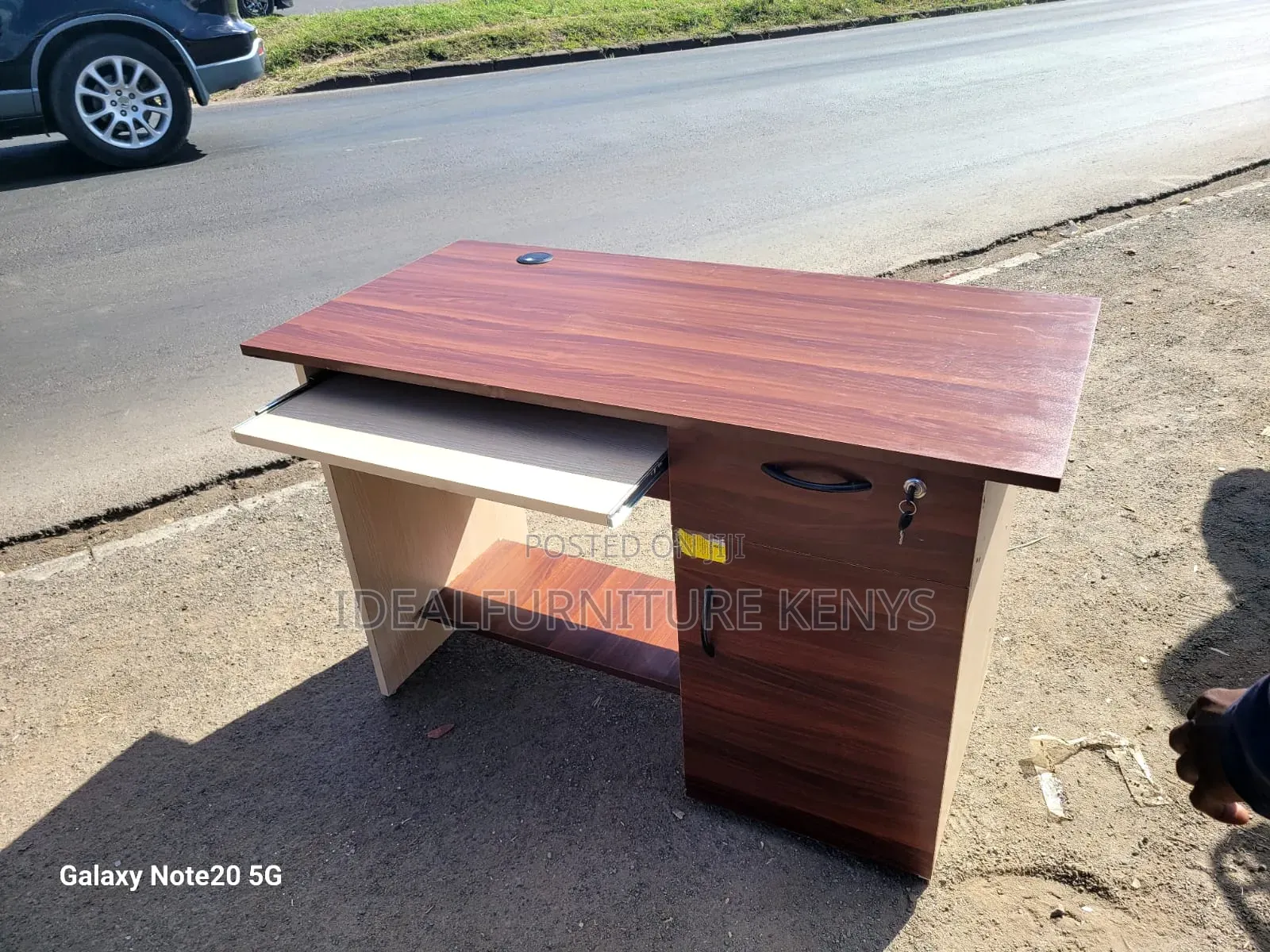 Computer Desk With Keyboard Tray