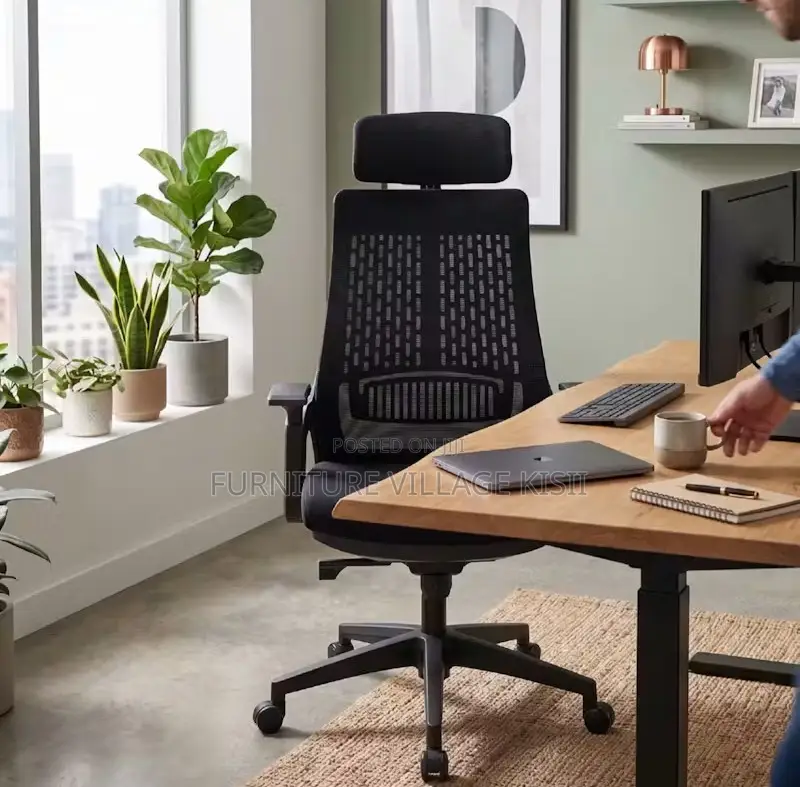 Office Chair; Black Ergonomic High Back Lama Chair.
