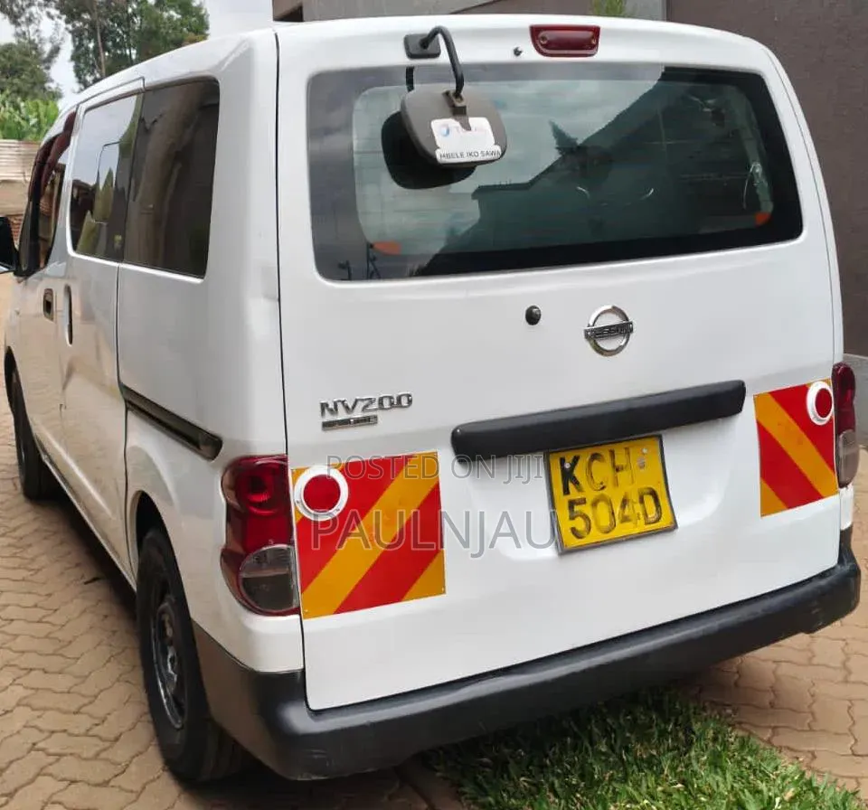 Nissan NV200 2012 White