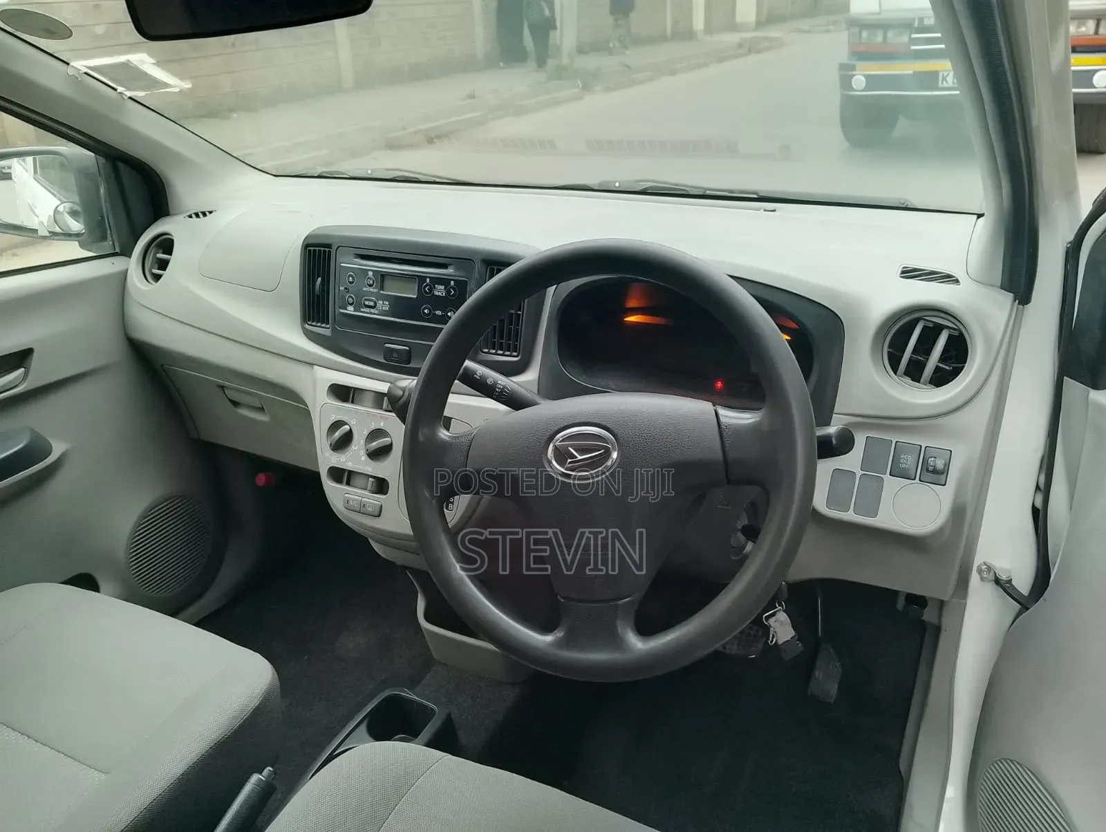 Daihatsu Mira 2015 White