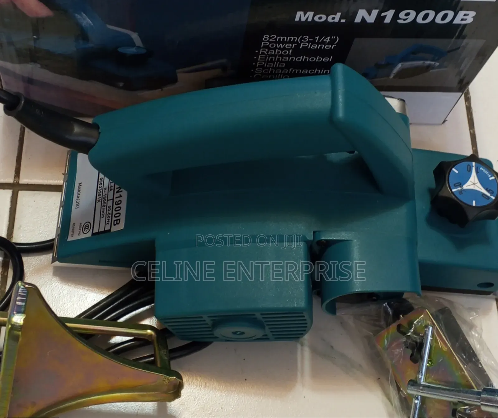 Makita Power Planer for Precision Woodworking