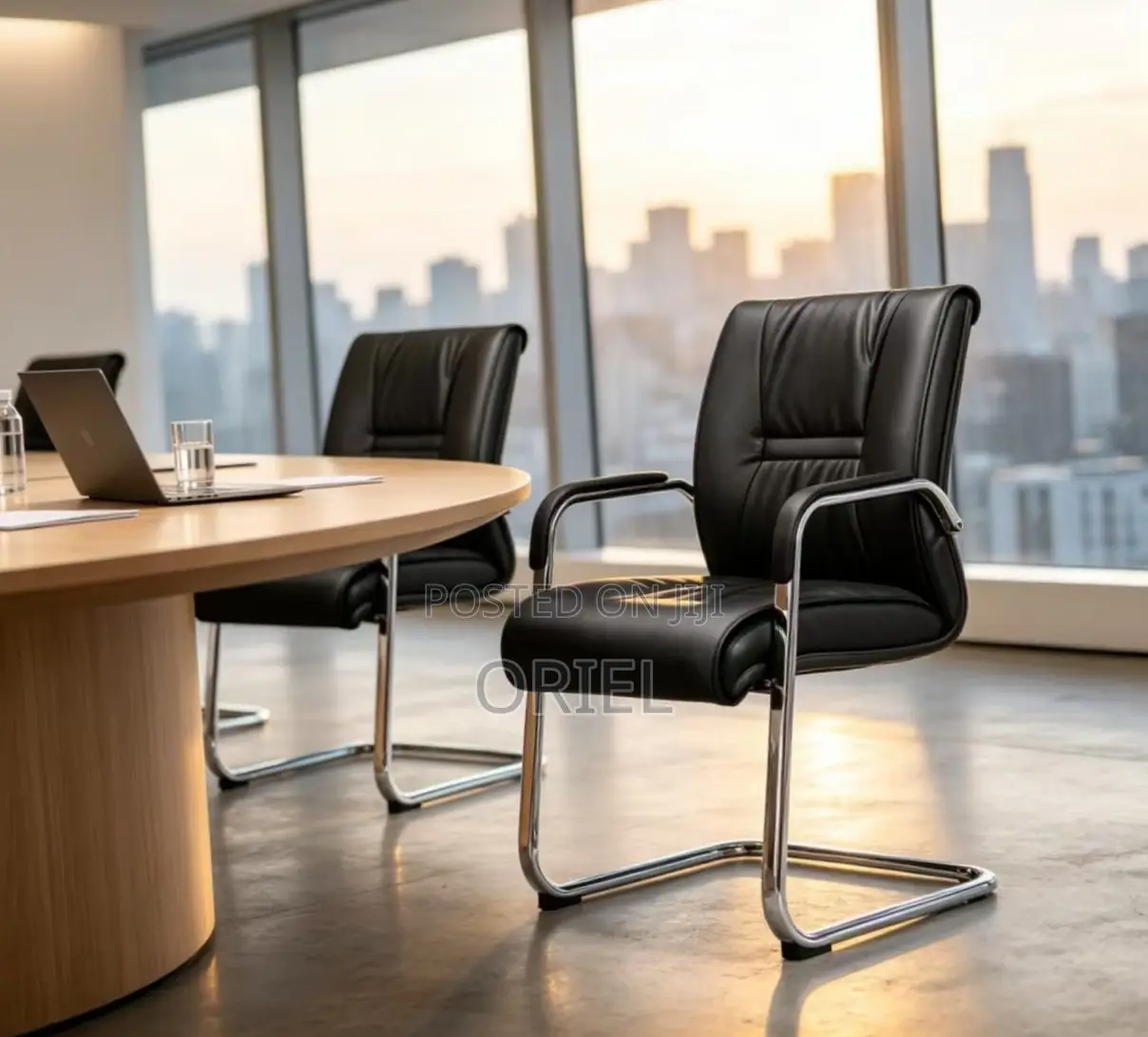Office Chair : Modern Leather Conference Chair