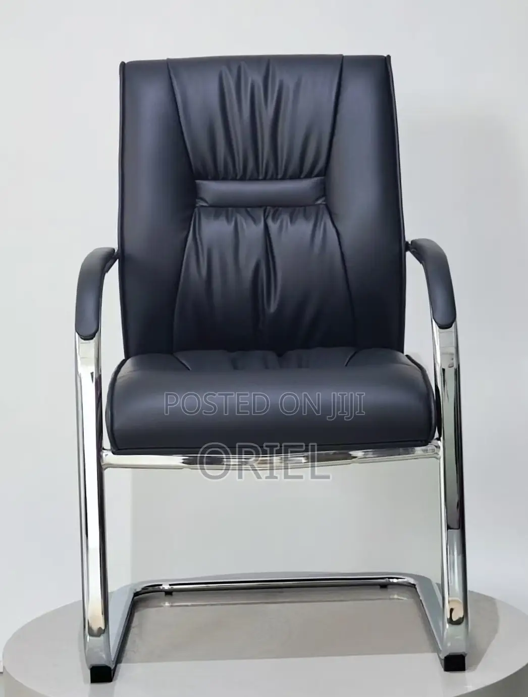 Office Chair : Modern Leather Conference Chair