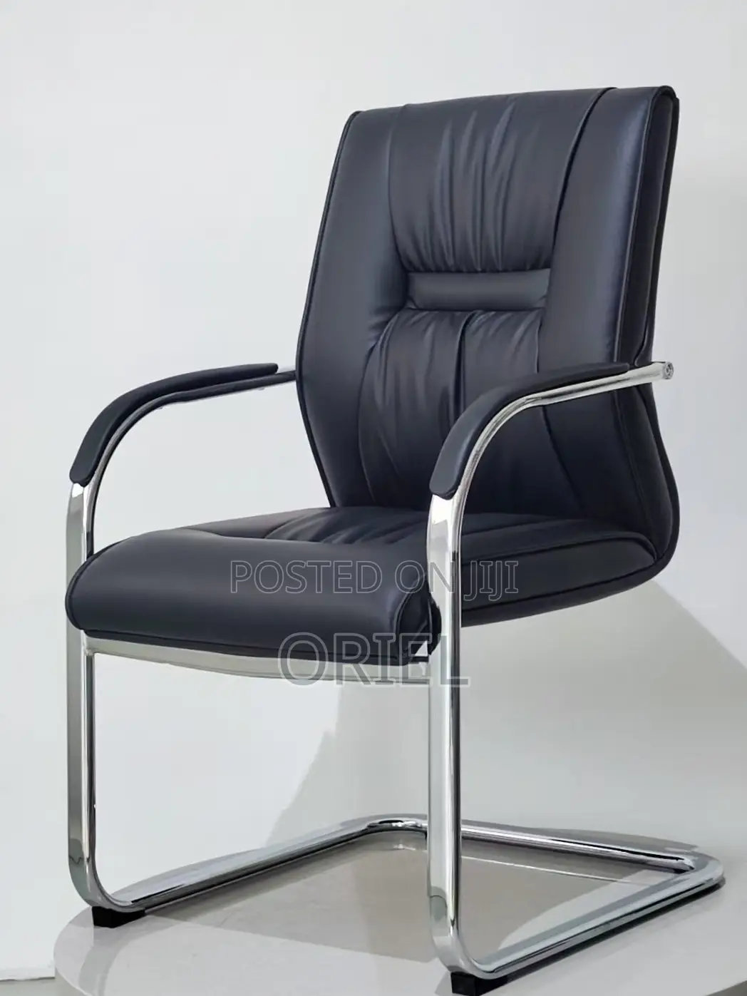 Office Chair : Modern Leather Conference Chair