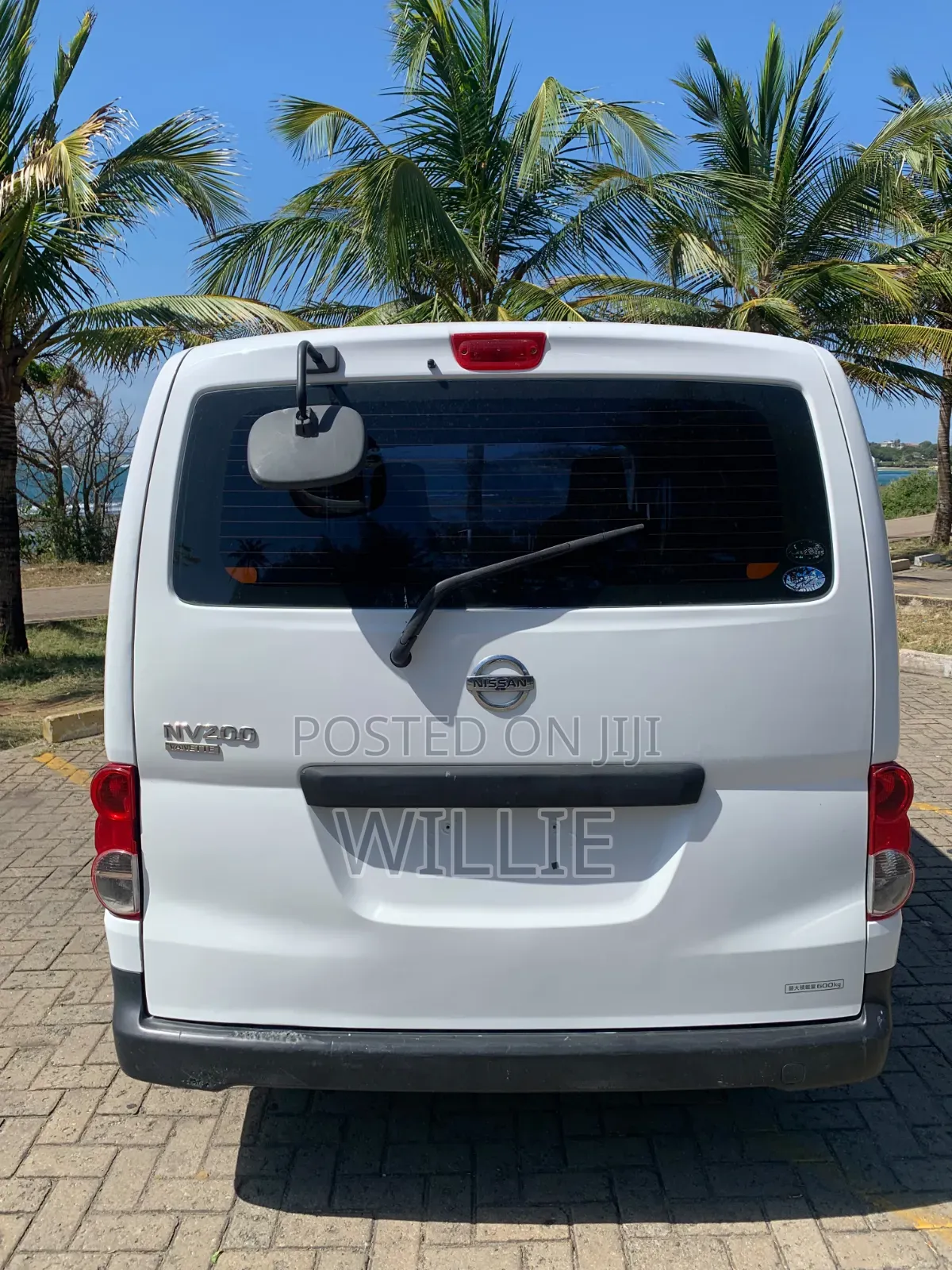 Nissan NV200 2018 White