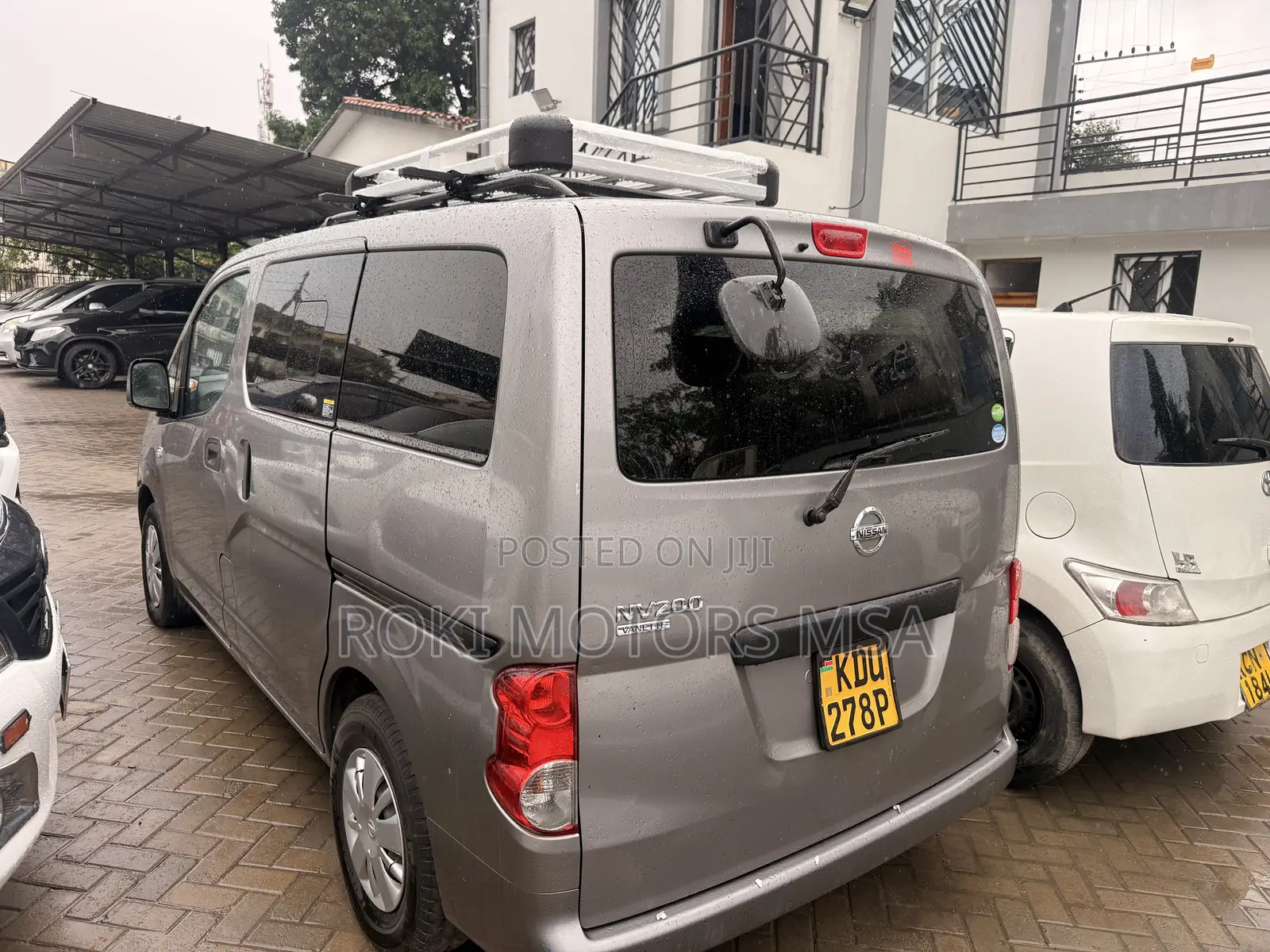Nissan NV200 2018 Brown