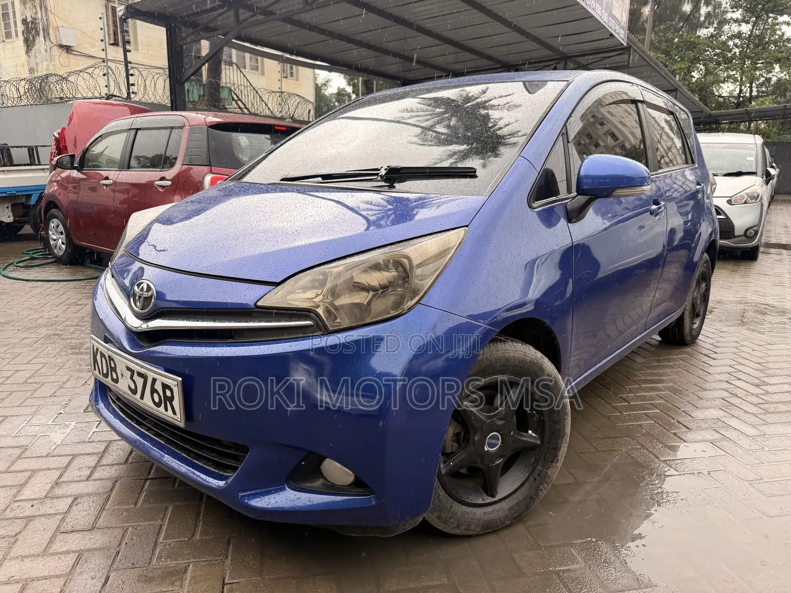 Toyota Ractis 2014 Blue