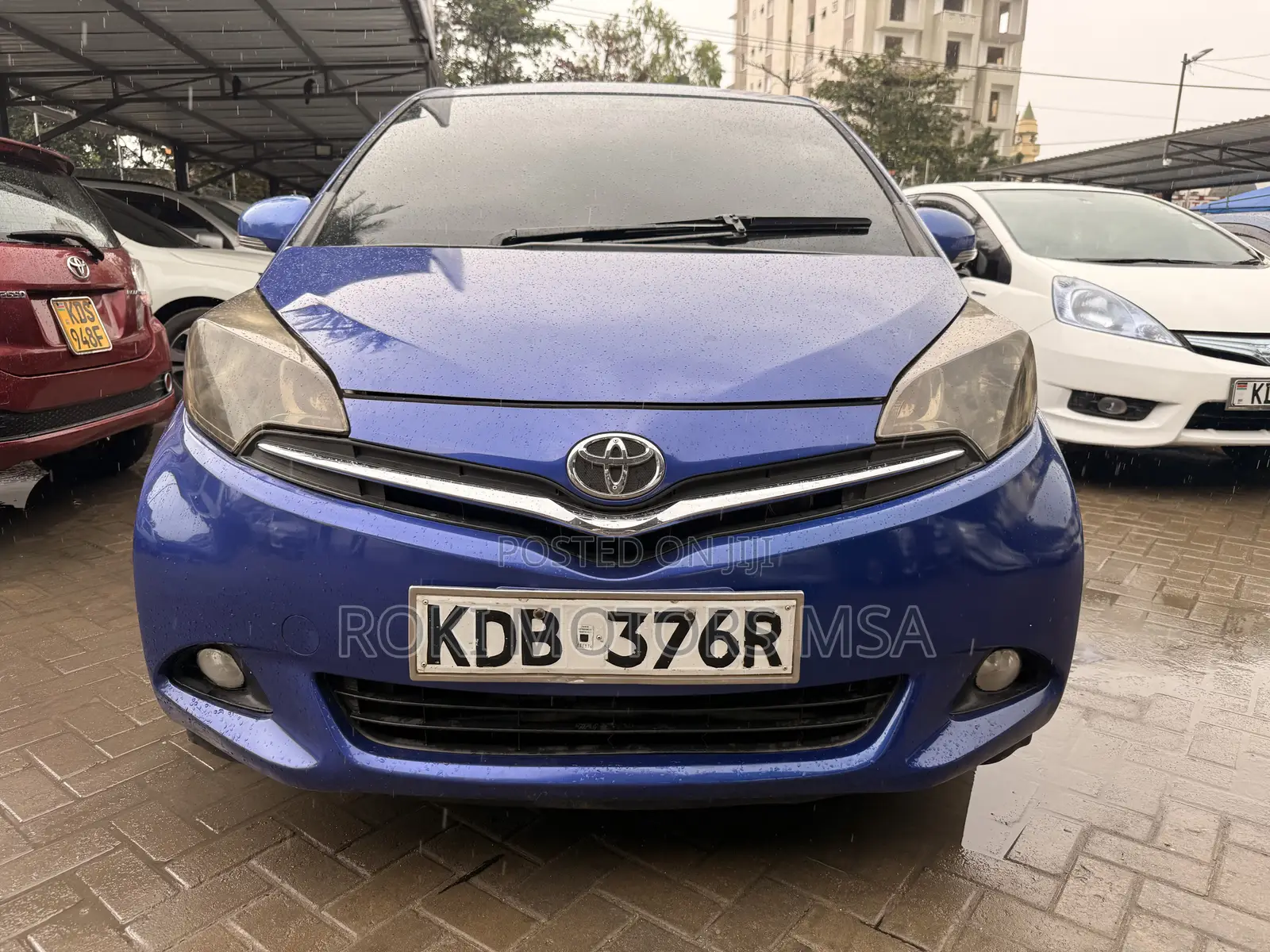 Toyota Ractis 2014 Blue