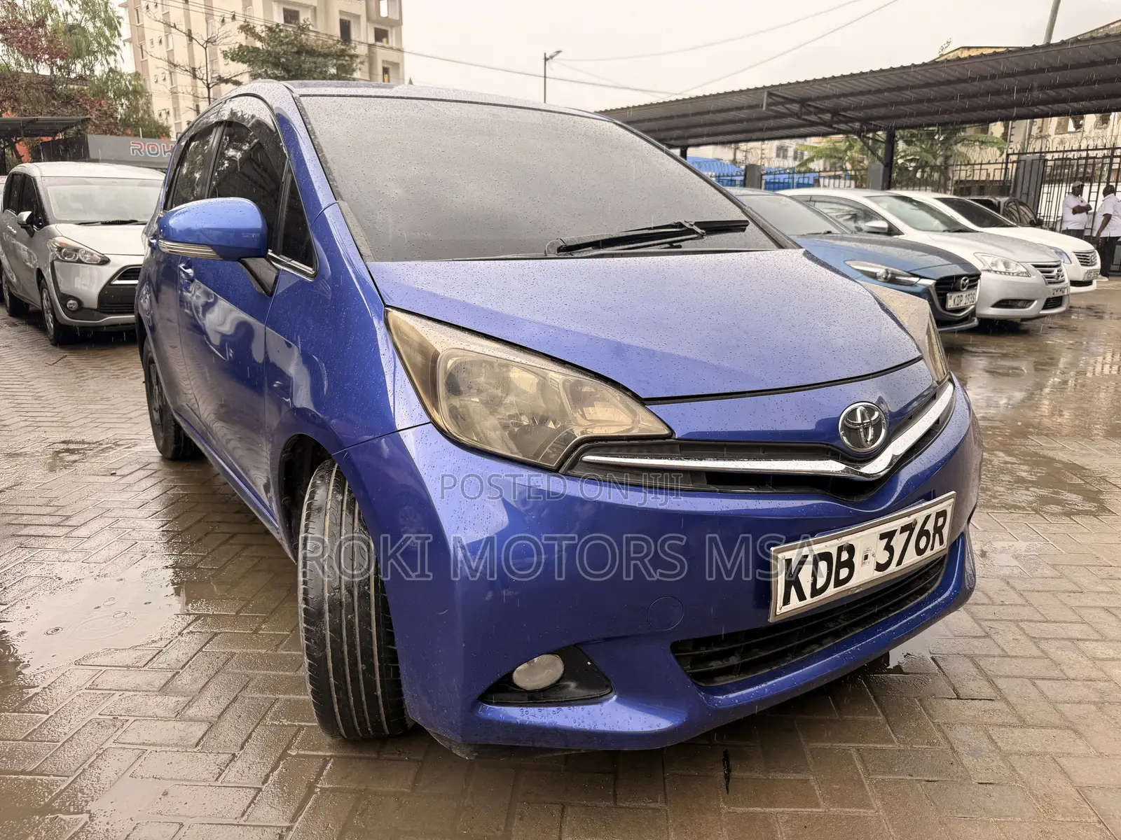 Toyota Ractis 2014 Blue