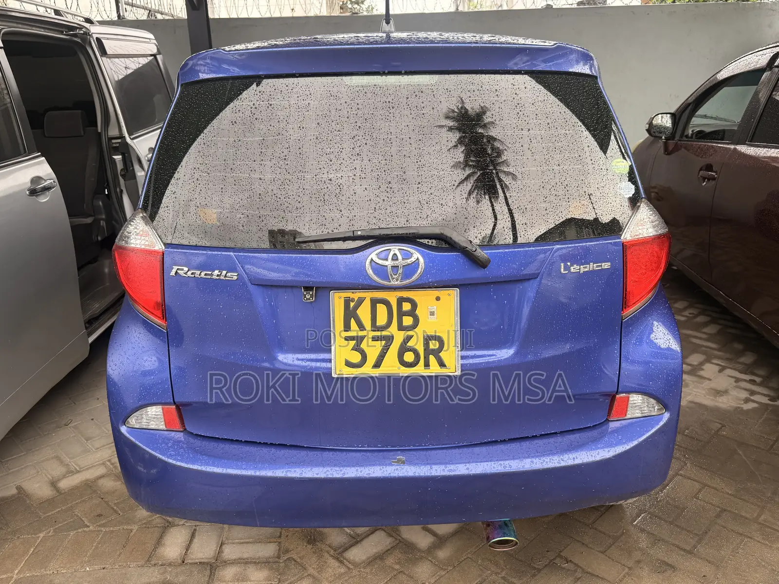 Toyota Ractis 2014 Blue
