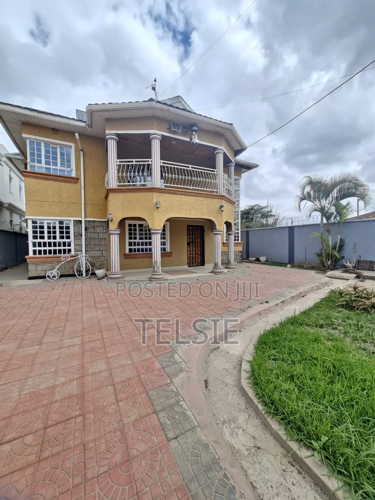 4bdrm Maisonette in Mwananchi, Gateway Mall Area for rent
