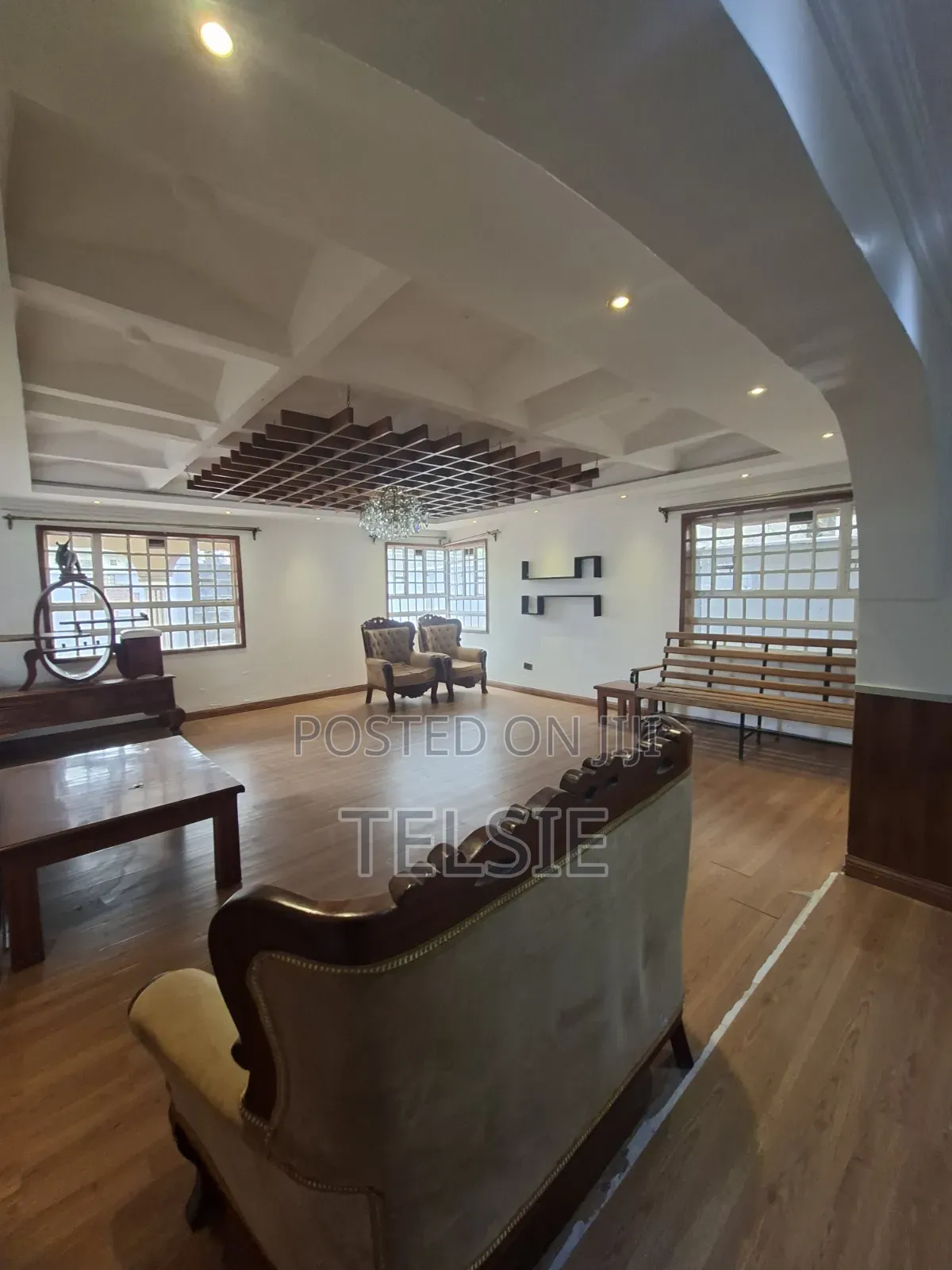 4bdrm Maisonette in Mwananchi, Gateway Mall Area for rent