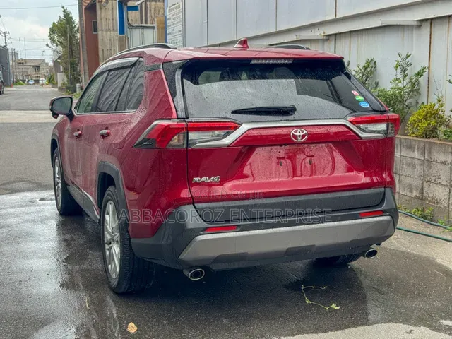 Toyota RAV4 2019 Red