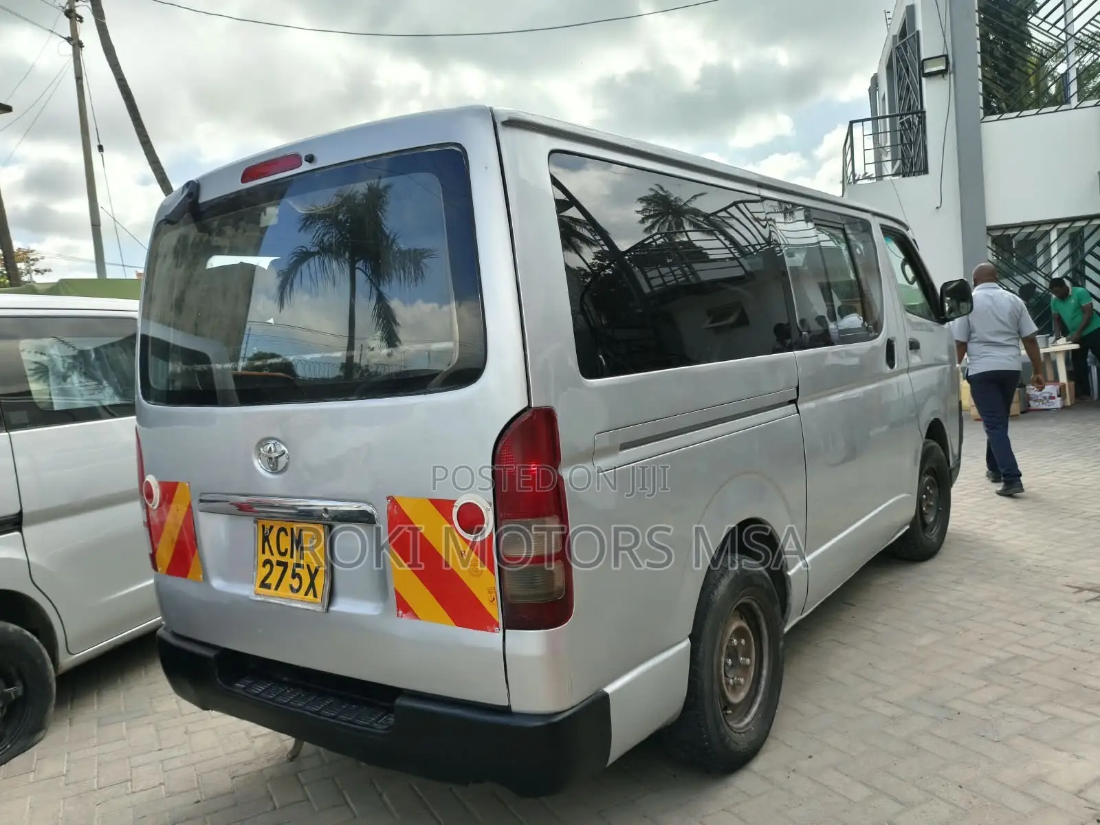 Toyota HiAce 2010 Silver