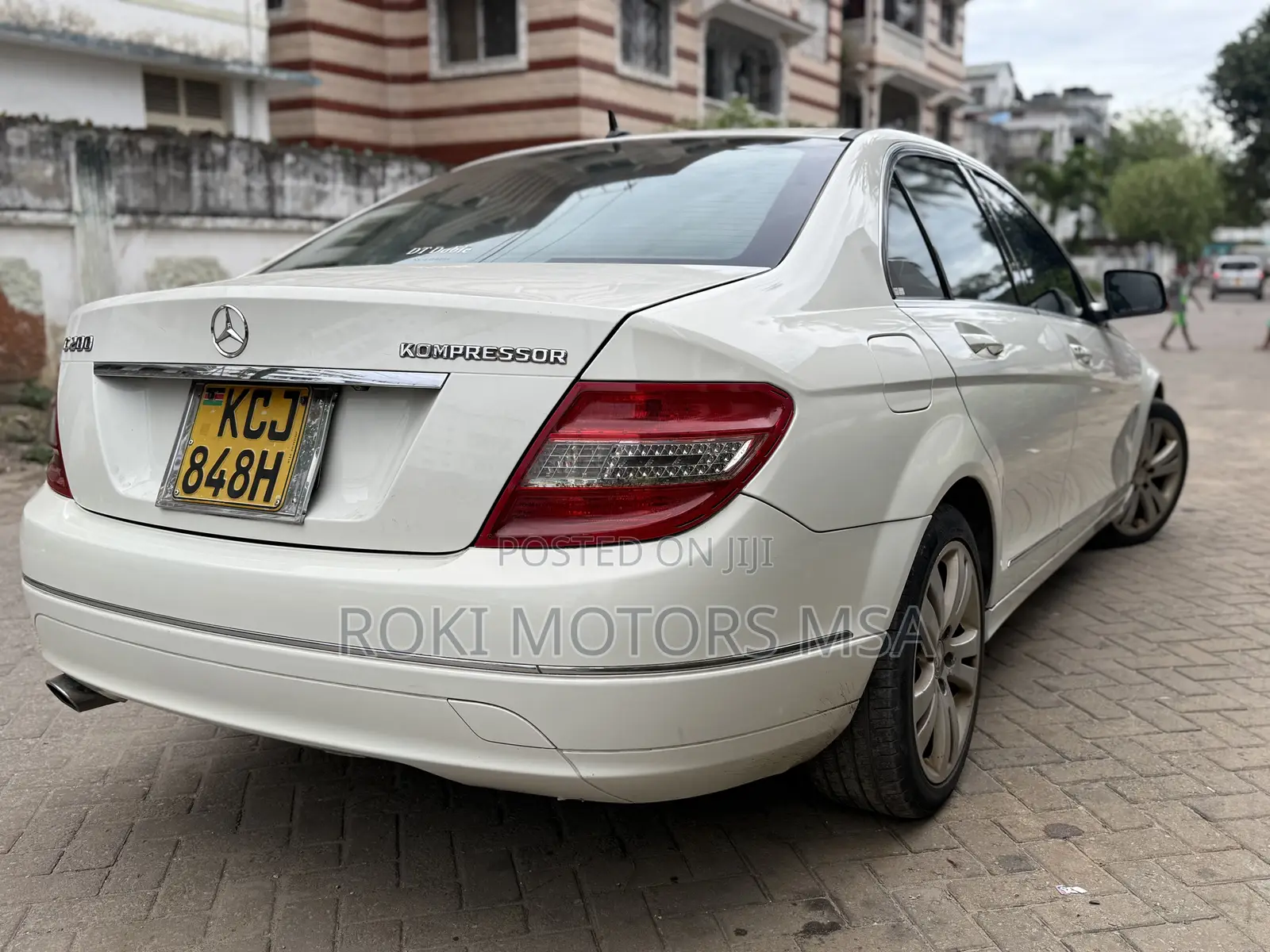 Mercedes-Benz C200 2009 Pearl