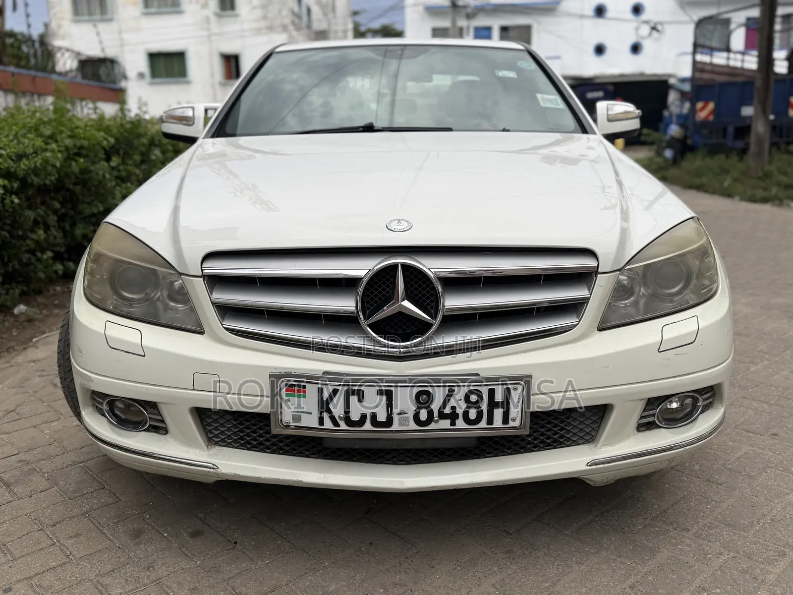 Mercedes-Benz C200 2009 Pearl