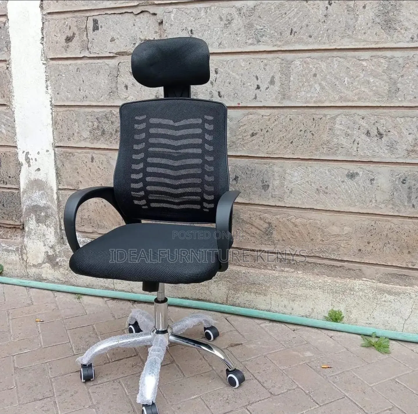 Black Mesh Office Chair