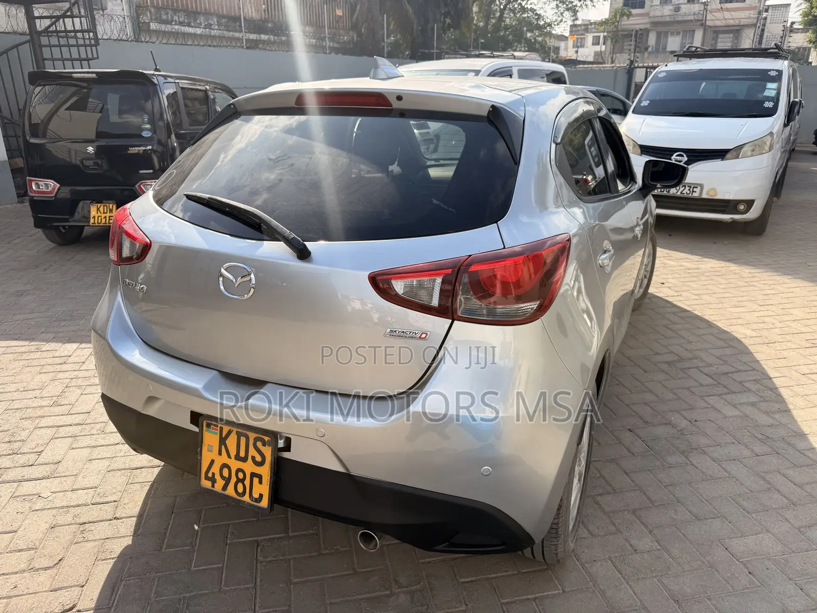 Mazda Demio 2016 Silver