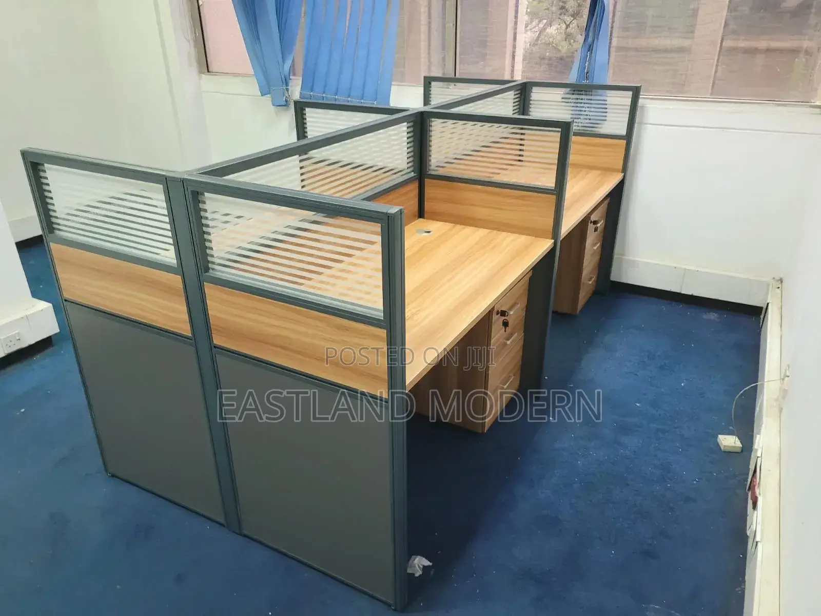 Modern 4-Way Office Workstation Desk With Glass Partitions Drawers