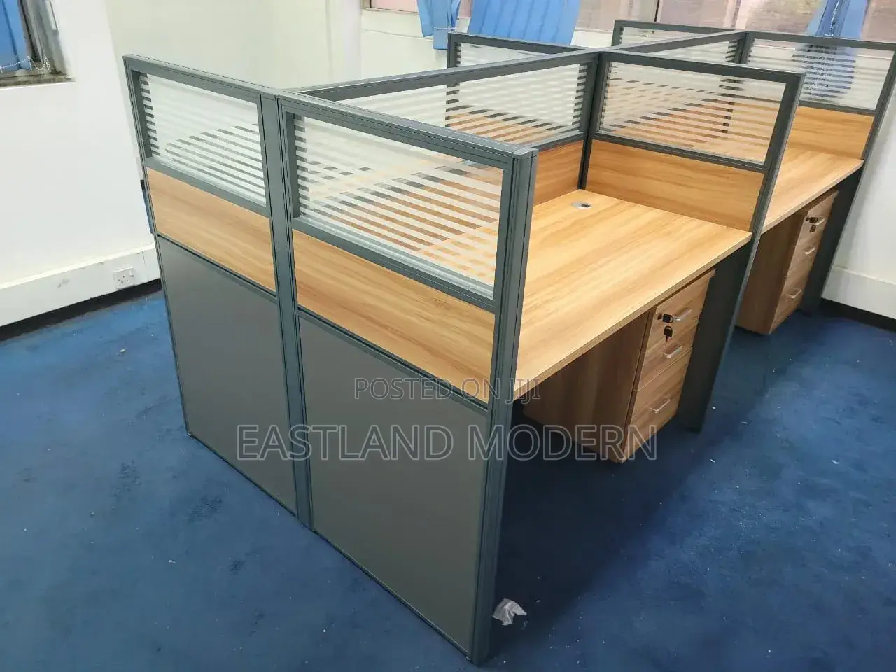 Modern 4-Way Office Workstation Desk With Glass Partitions Drawers