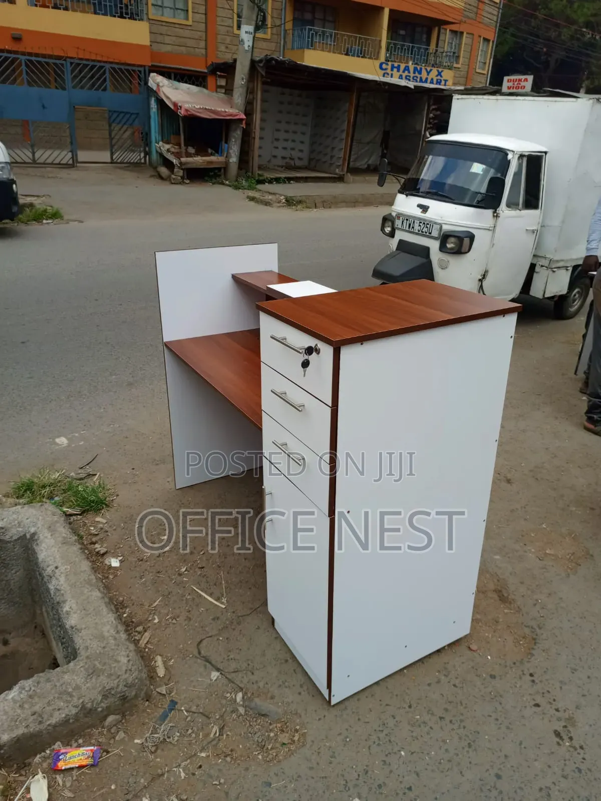 Modern Brown White Reception Desk