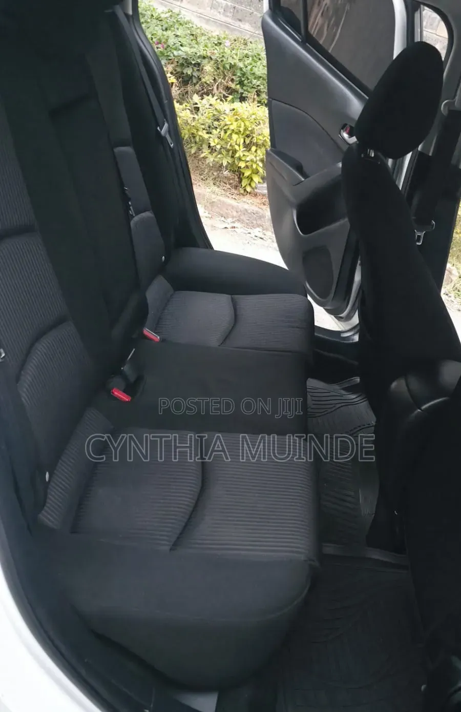 Mazda Axela SV Premium 2014 White