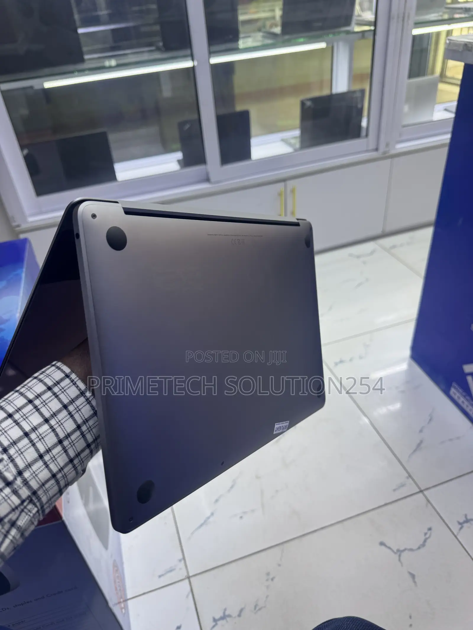 Laptop Apple MacBook Pro 8GB Apple M1 Pro SSD 256GB