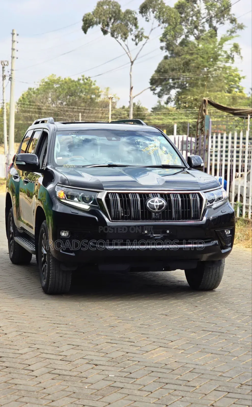Toyota Land Cruiser Prado 2022 Black