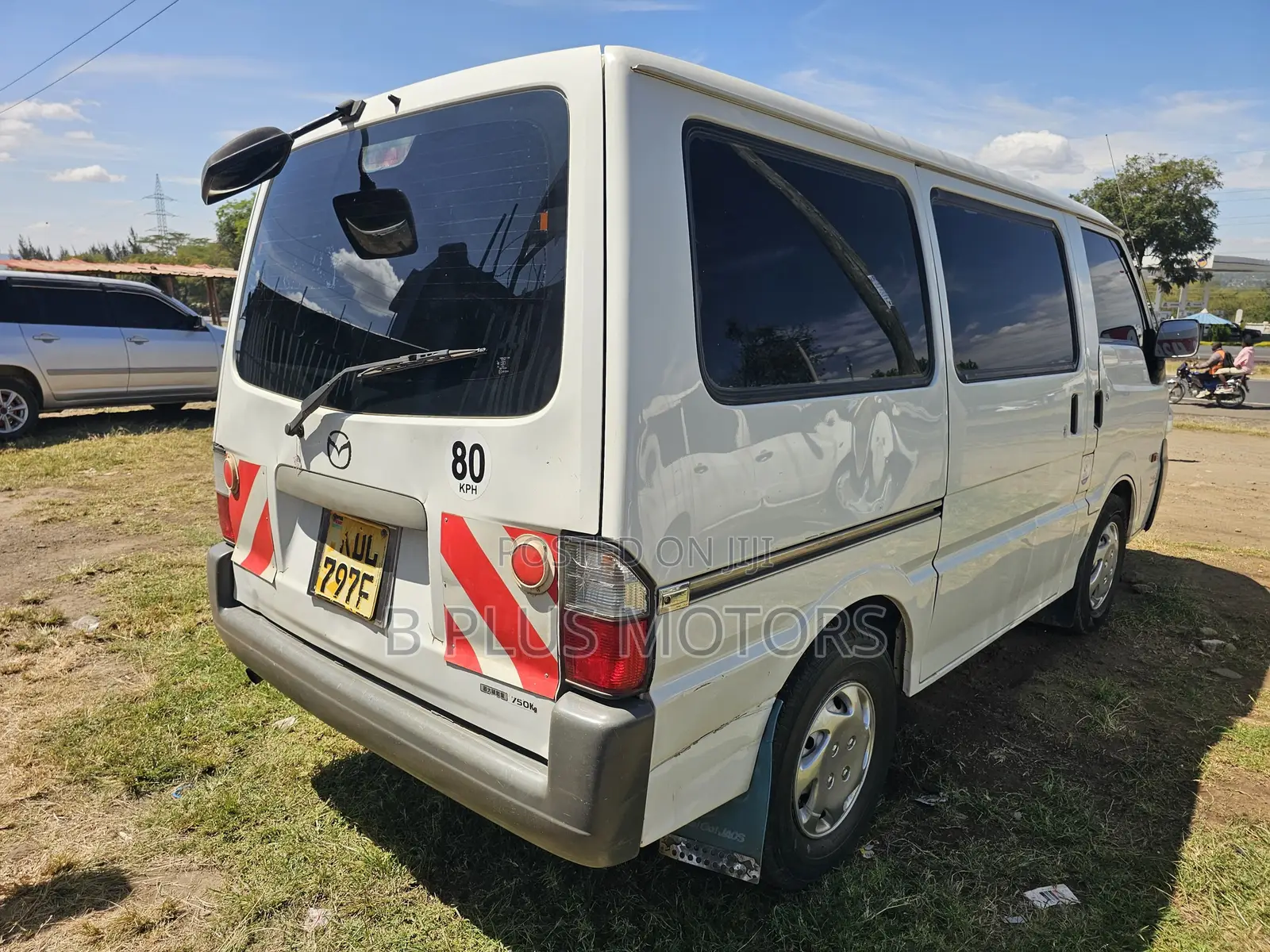 Mazda Bongo 2016 White