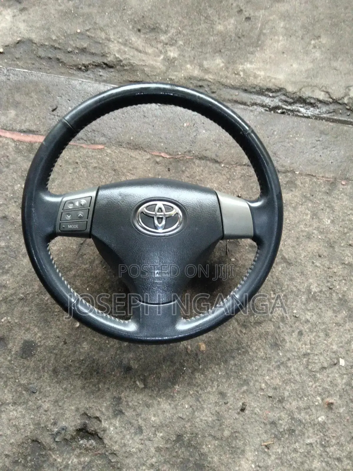 Toyota Rush Steering Wheel