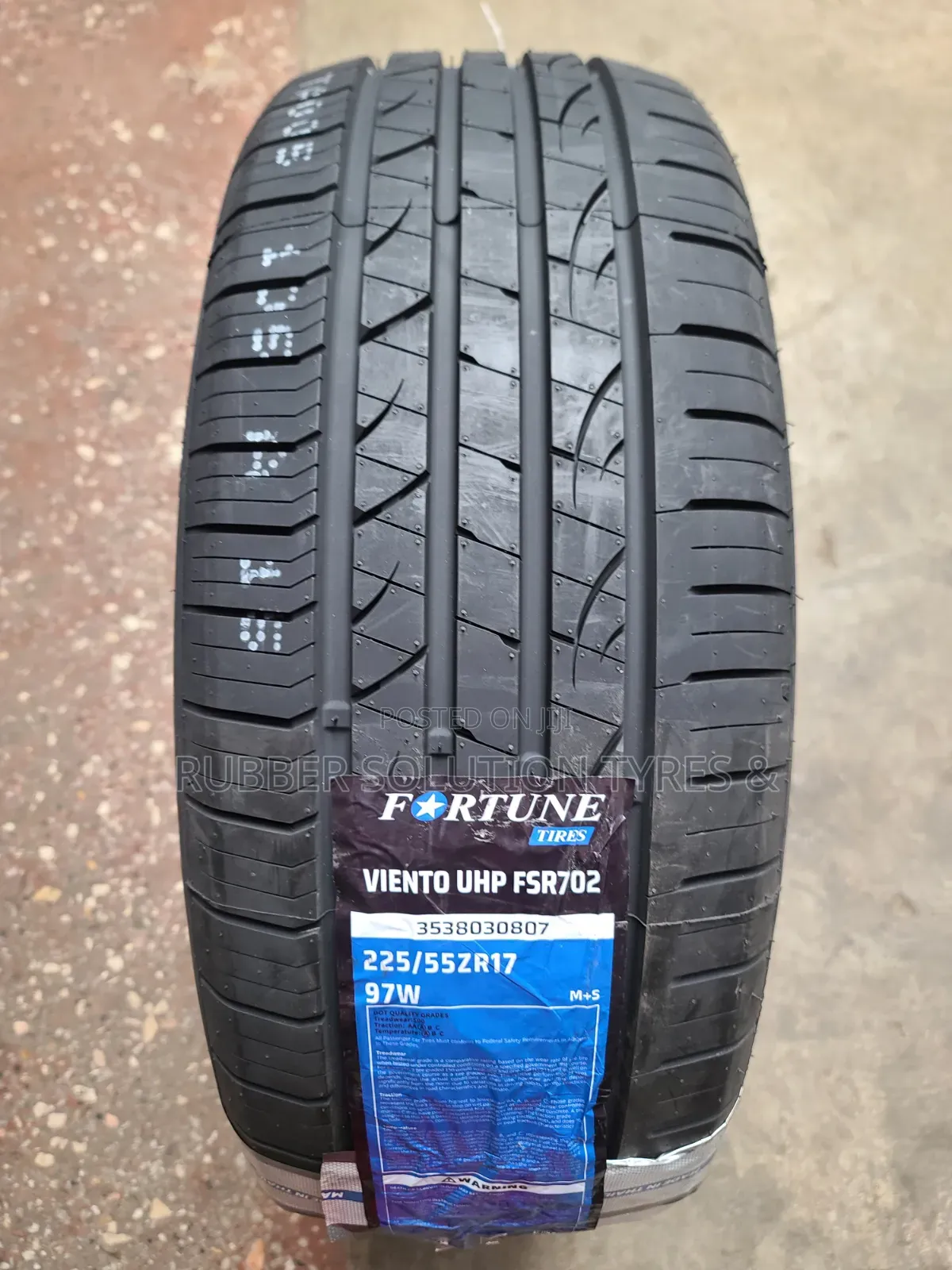 225 /55 R17 Fortune Tires 97w FSR-702 Made in Thailand
