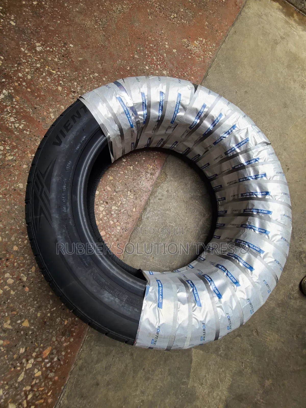 225 /55 R17 Fortune Tires 97w FSR-702 Made in Thailand