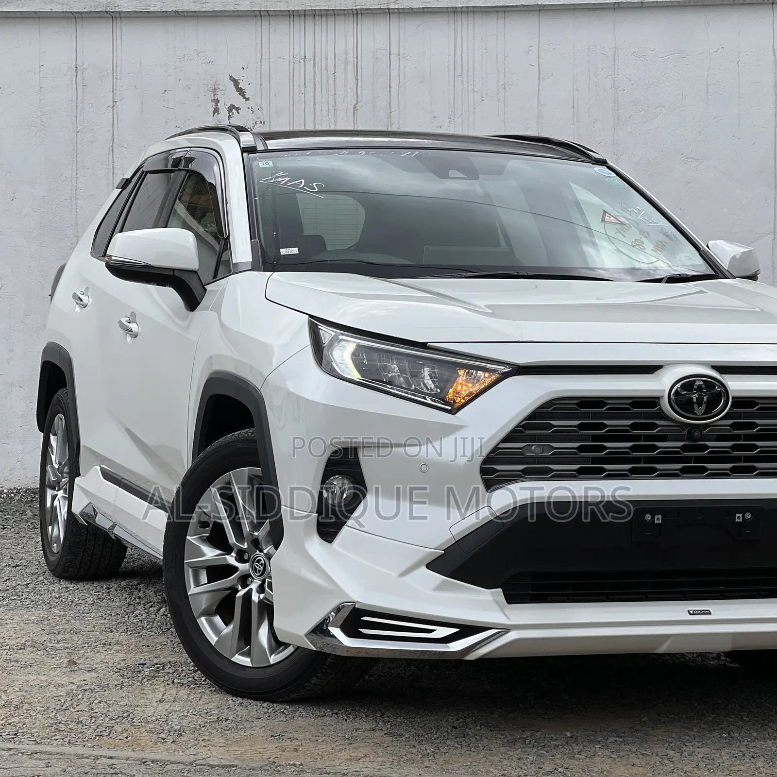Toyota RAV4 XLE Premium AWD 2020 White
