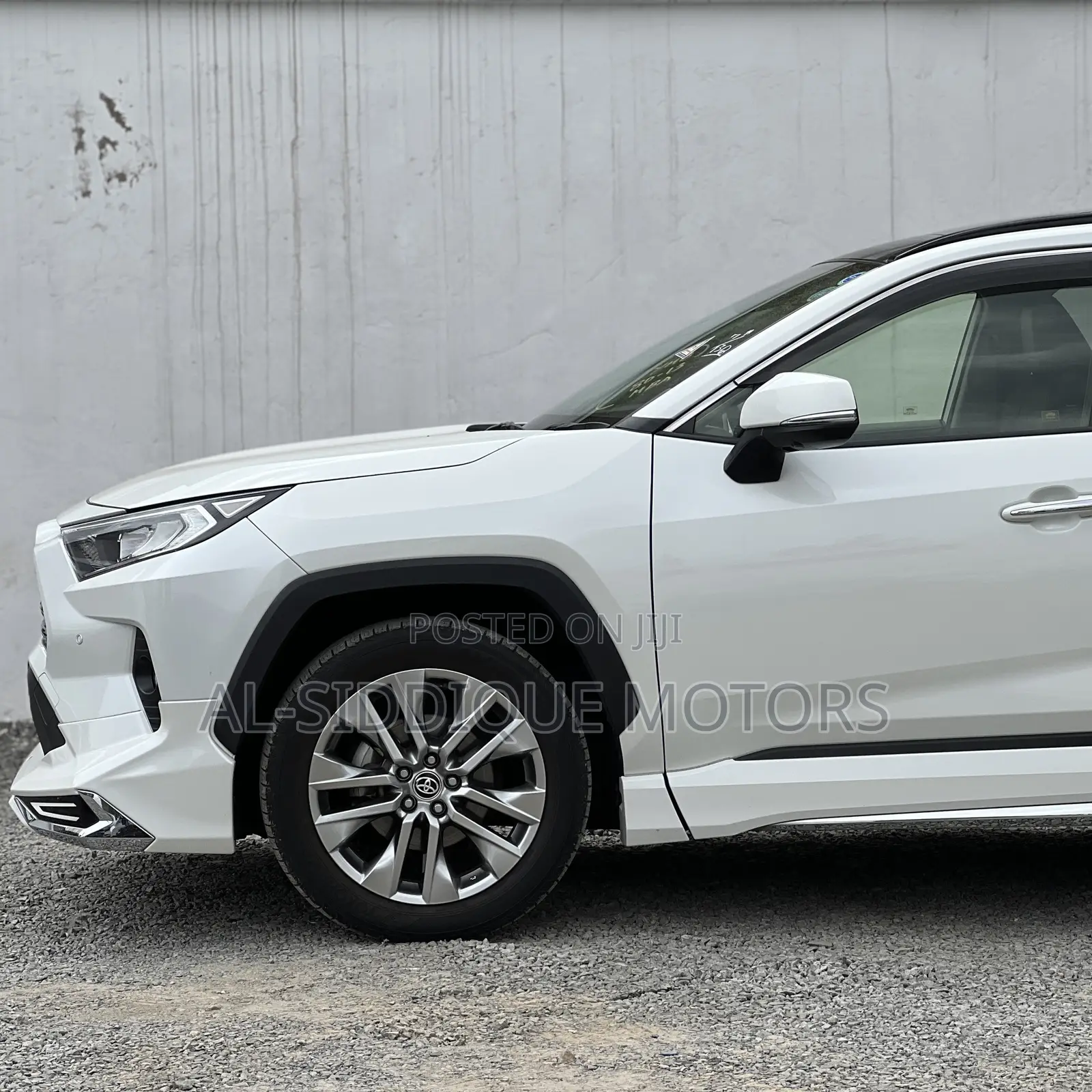 Toyota RAV4 XLE Premium AWD 2020 White