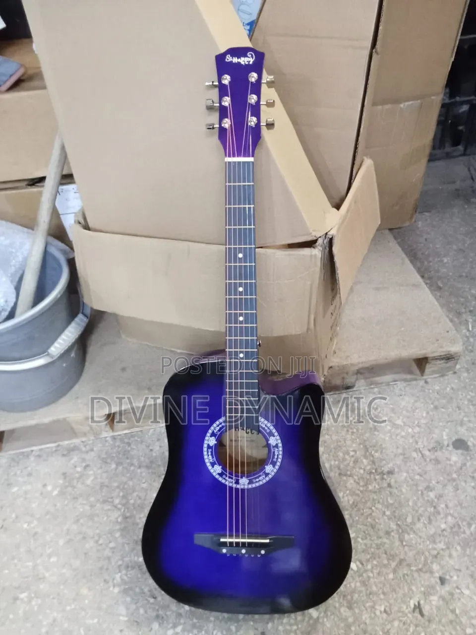 Acoustic Guitar Size 38