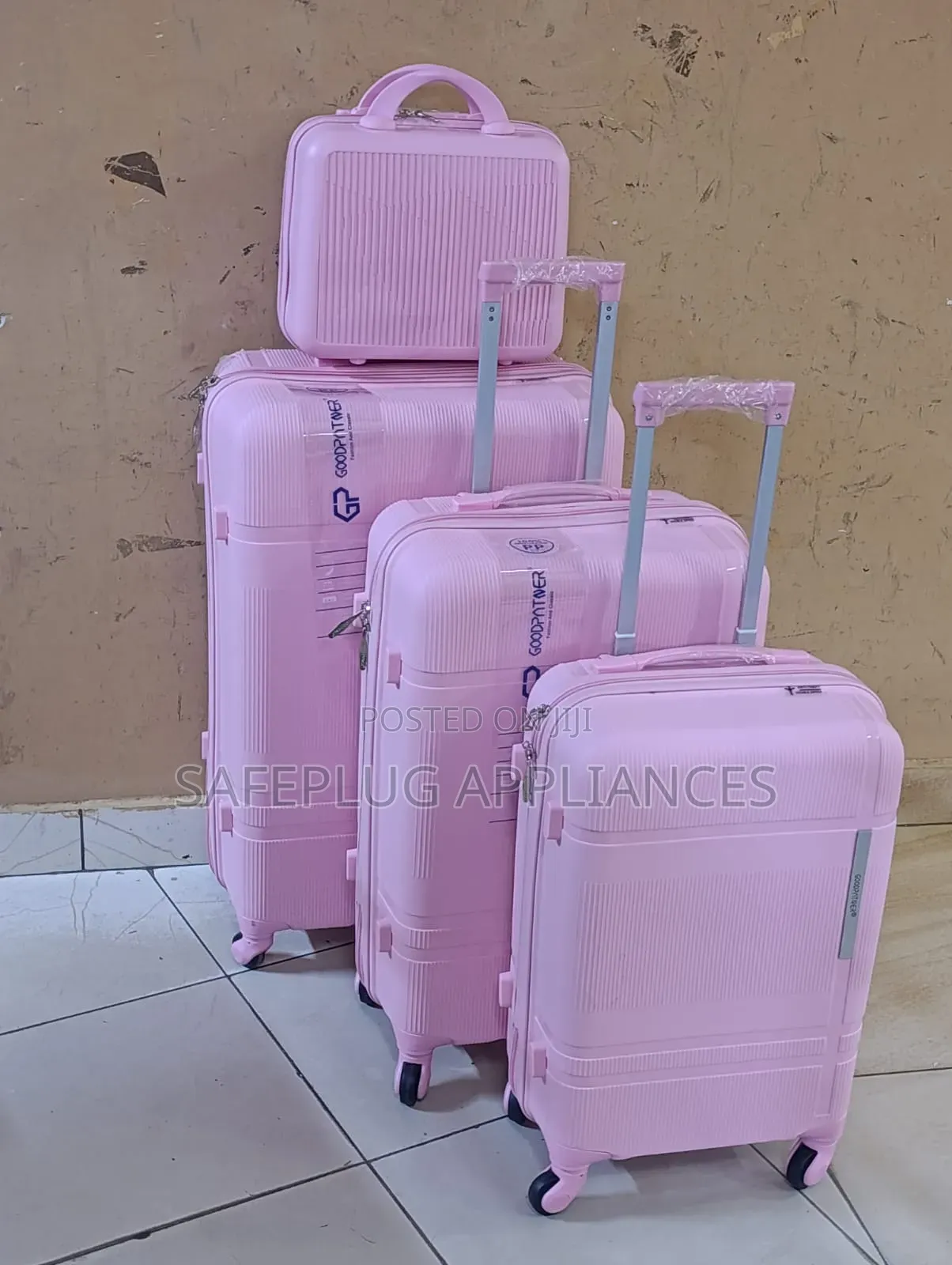 4-in-1 Unbreakable Suitcase Set – Complete Travel Luggage Collection