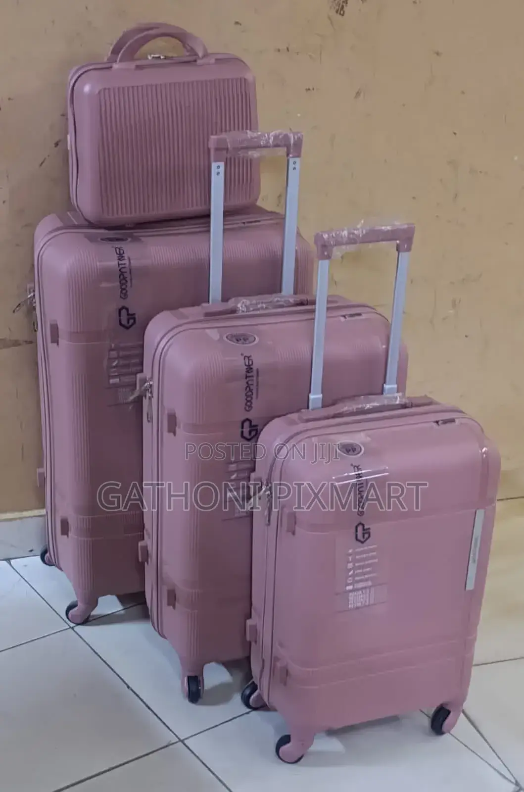 4-in-1 Unbreakable Suitcase Set – Complete Travel Luggage Collection