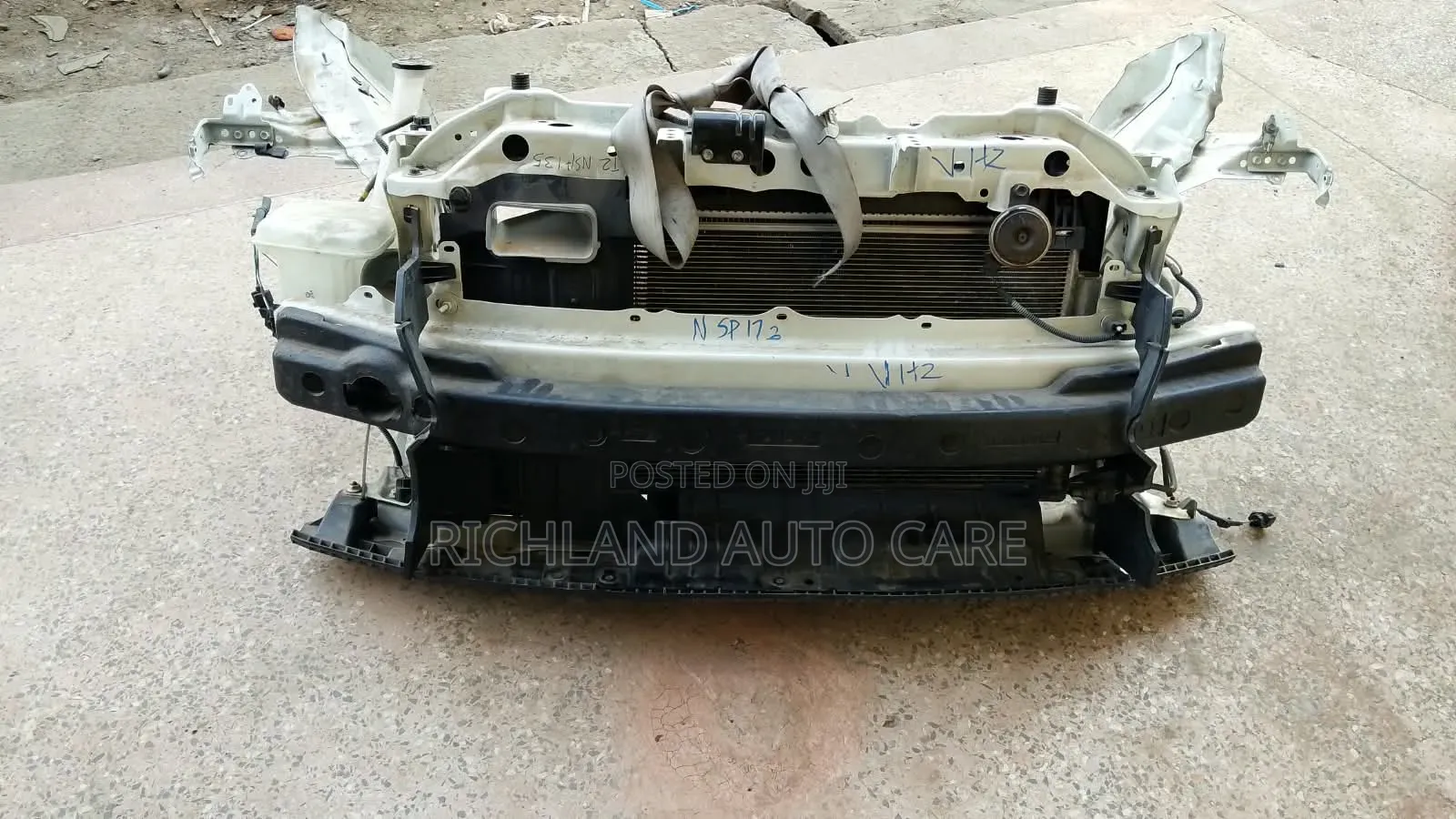 Nosecut Shell Toyota Vitz 2015