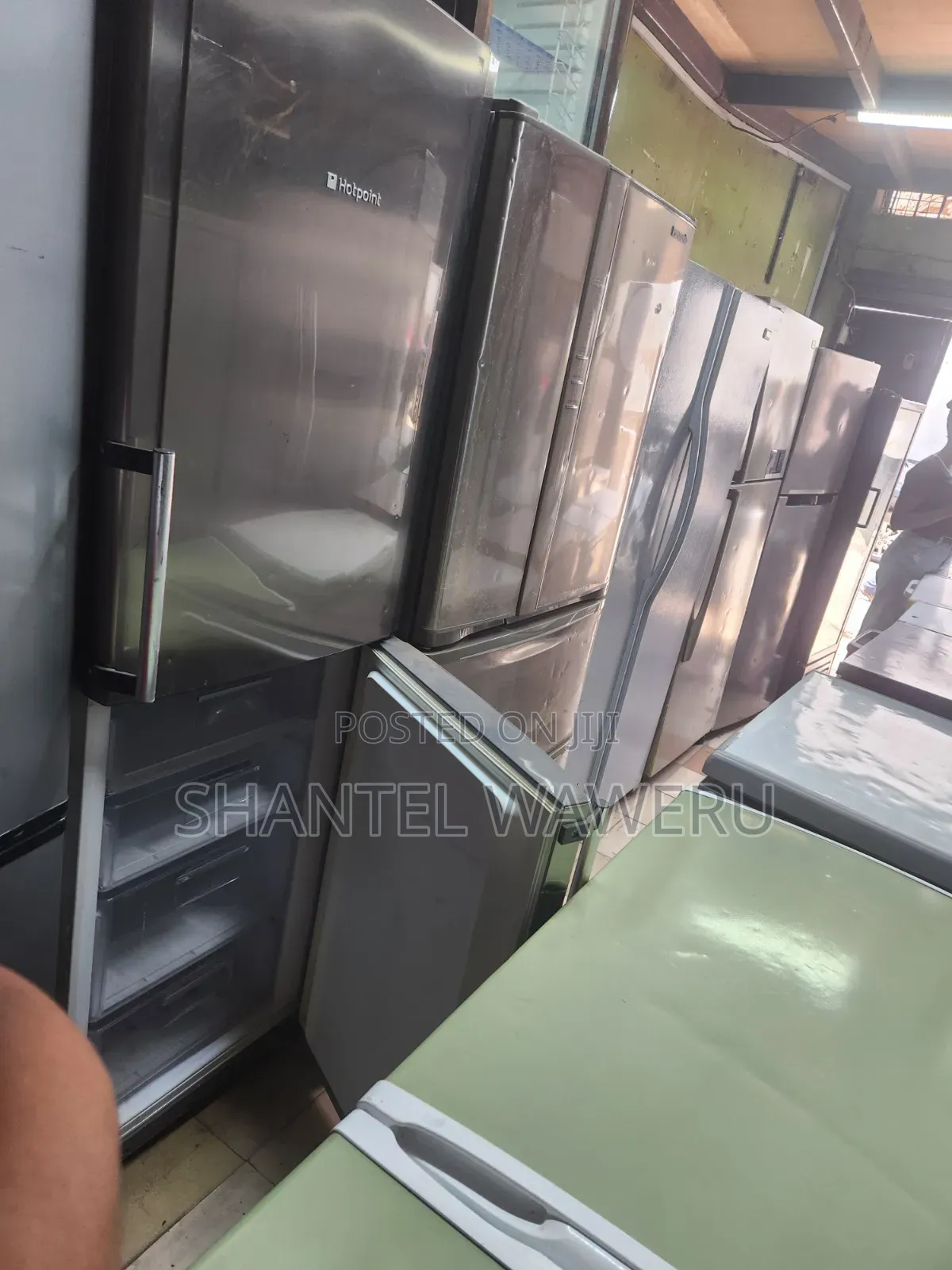 Bottom Freezer Hotpoint