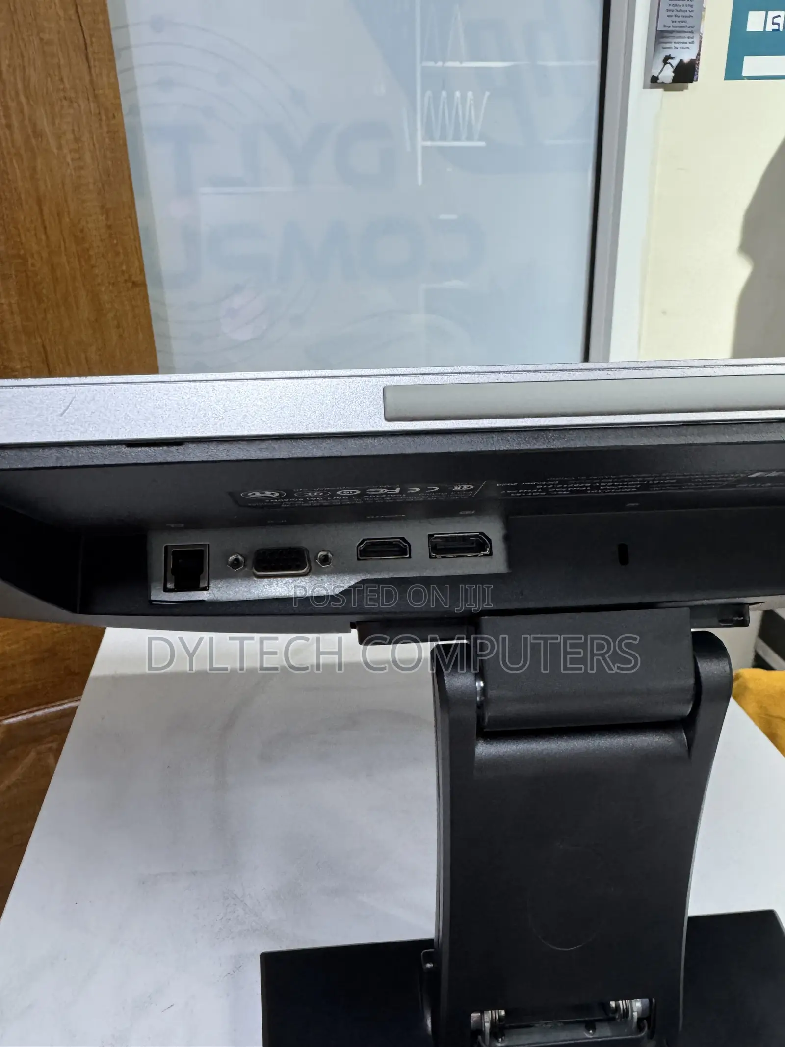 HP E243 Monitor