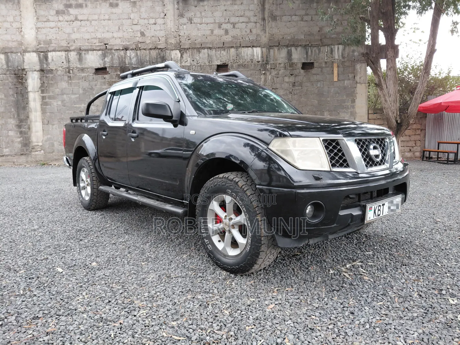 Nissan Navara 2005 Black