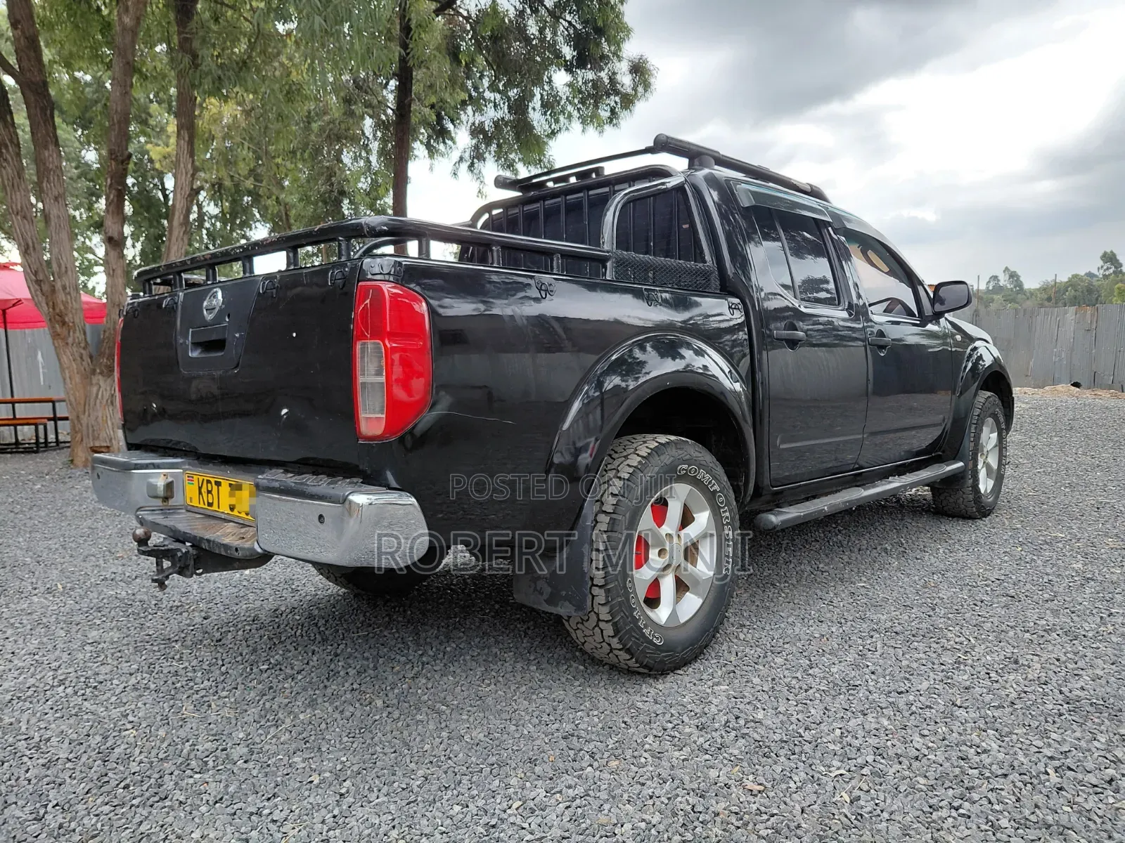 Nissan Navara 2005 Black