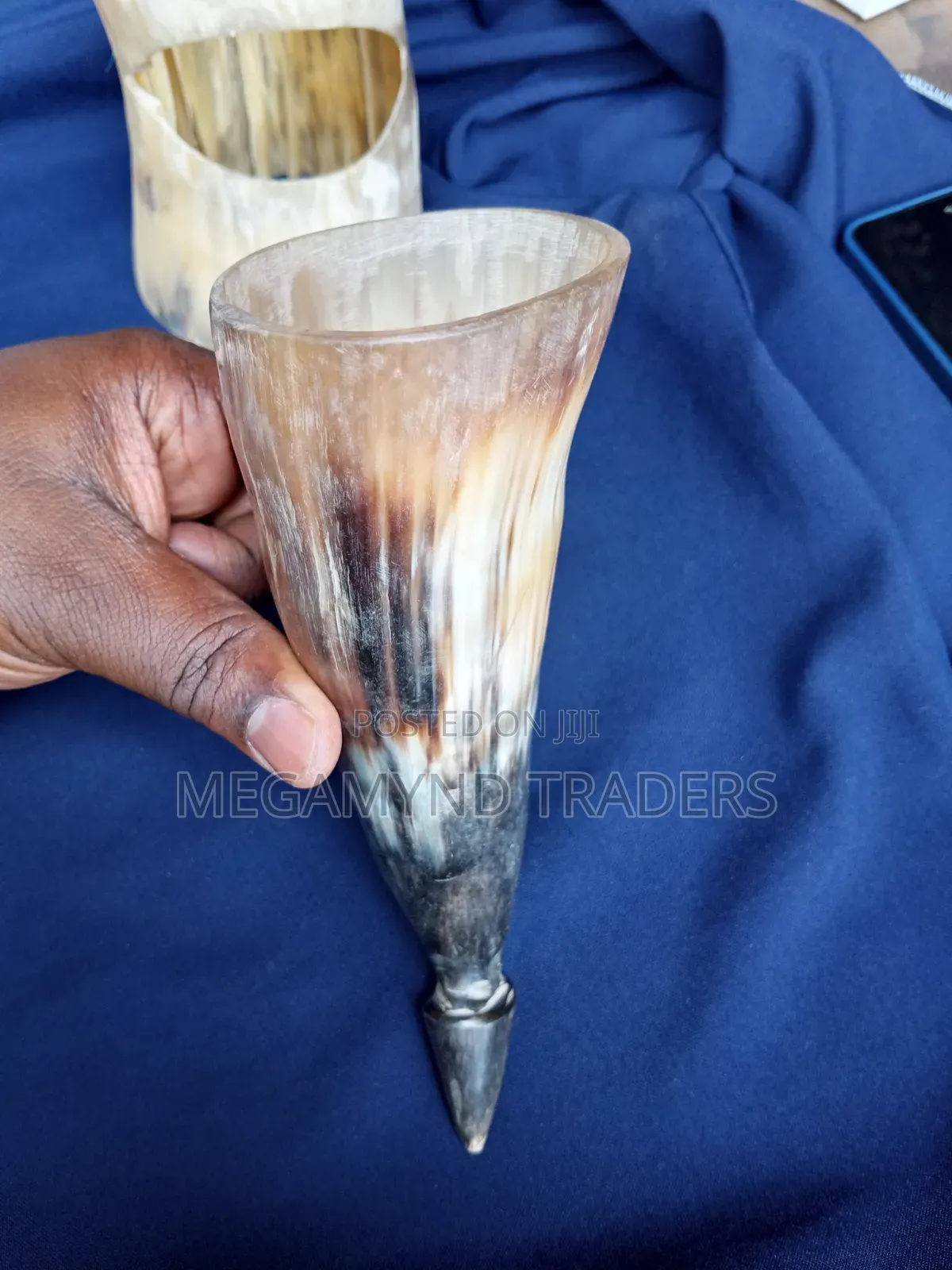 Traditional Horn Drinking Vessel / Ruhia