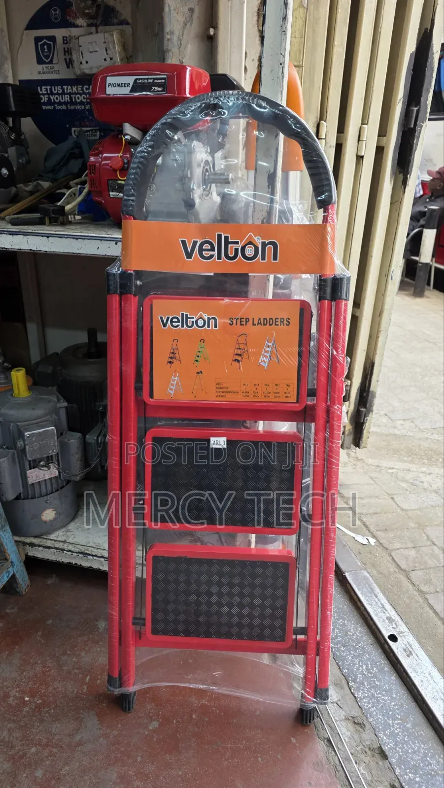 Velton 3-Step Ladder