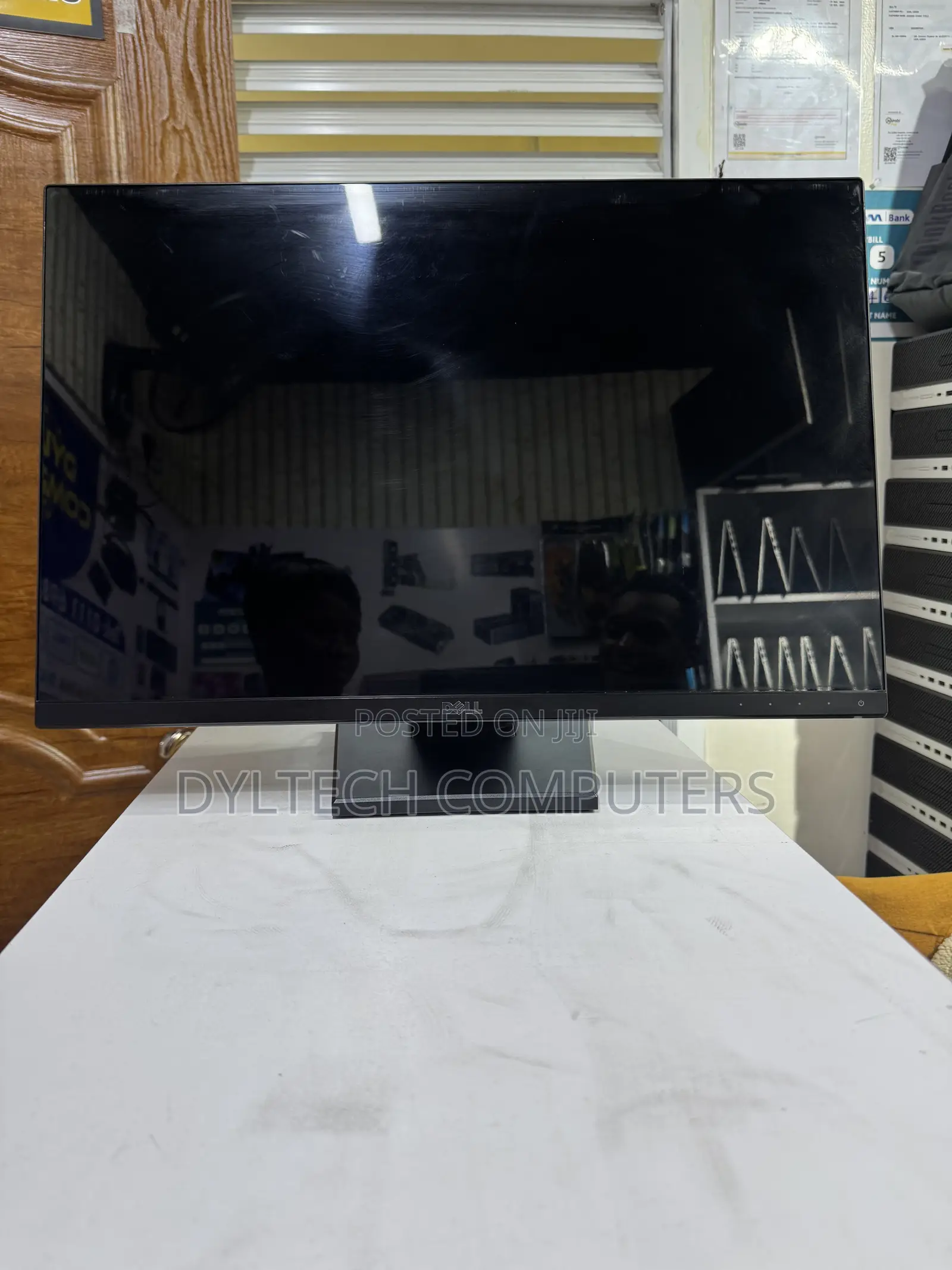 Dell U2415b