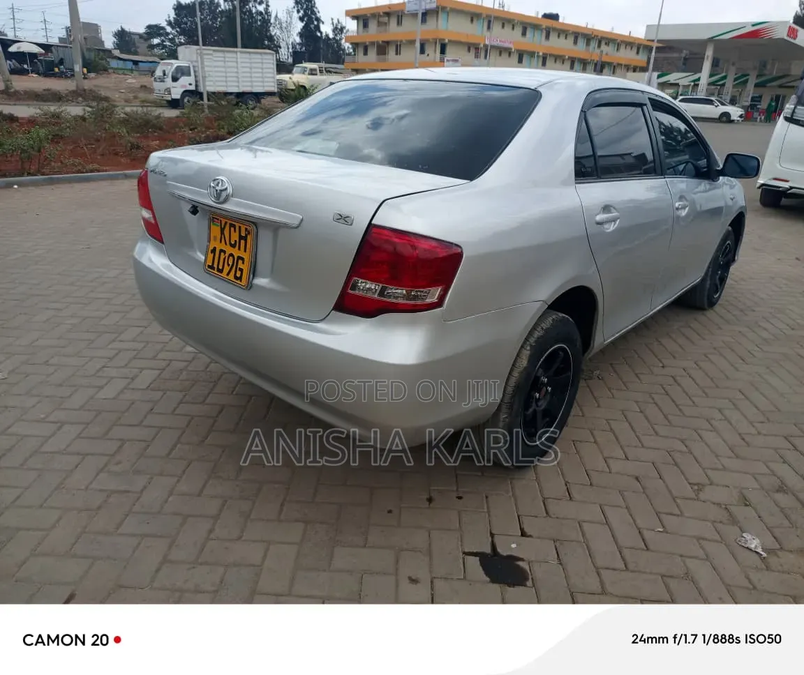 Toyota Axio 2009 Silver