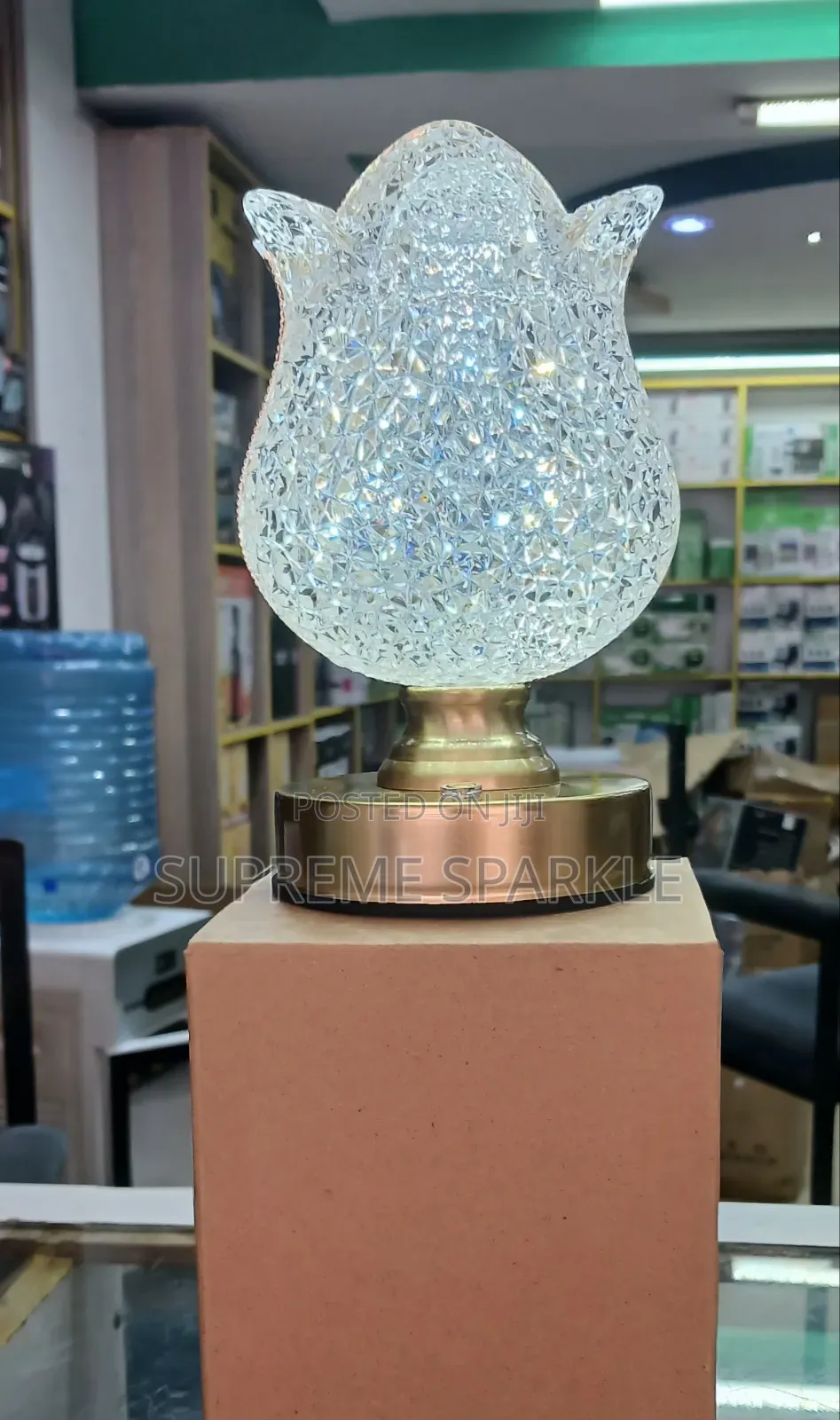 LED Crystal Table Lamp USB Rechargeable (Tulip Flower Shape)