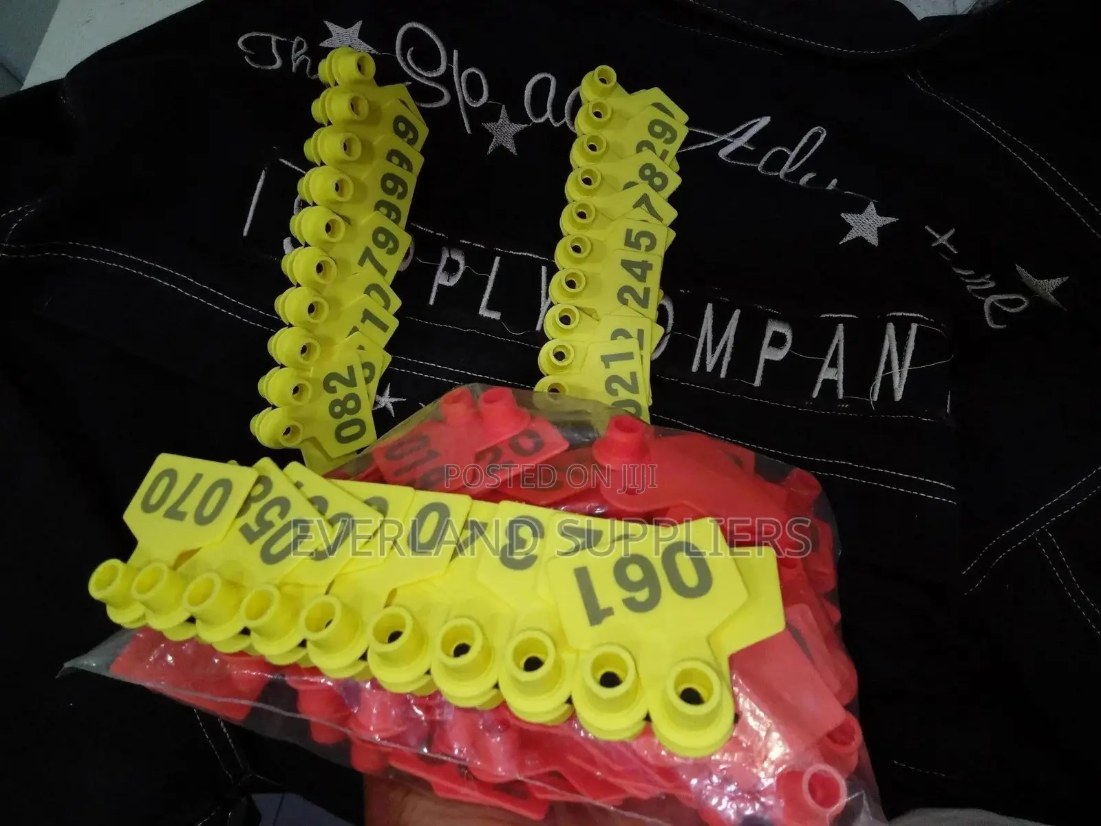 Ear Tags - A Pack Clearly Numbered